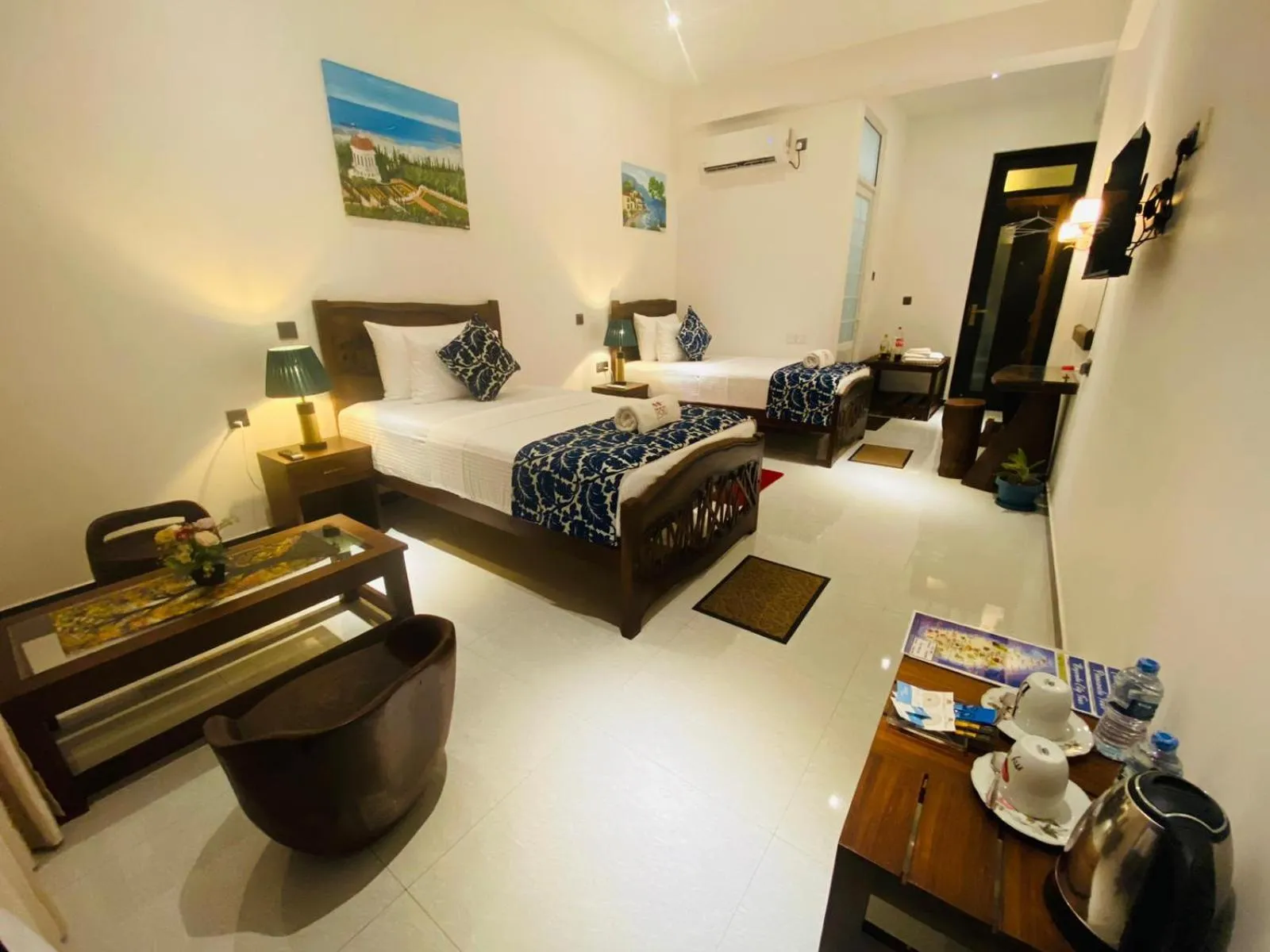 Photo of the whole room, Bed in Airport Faith Hotel