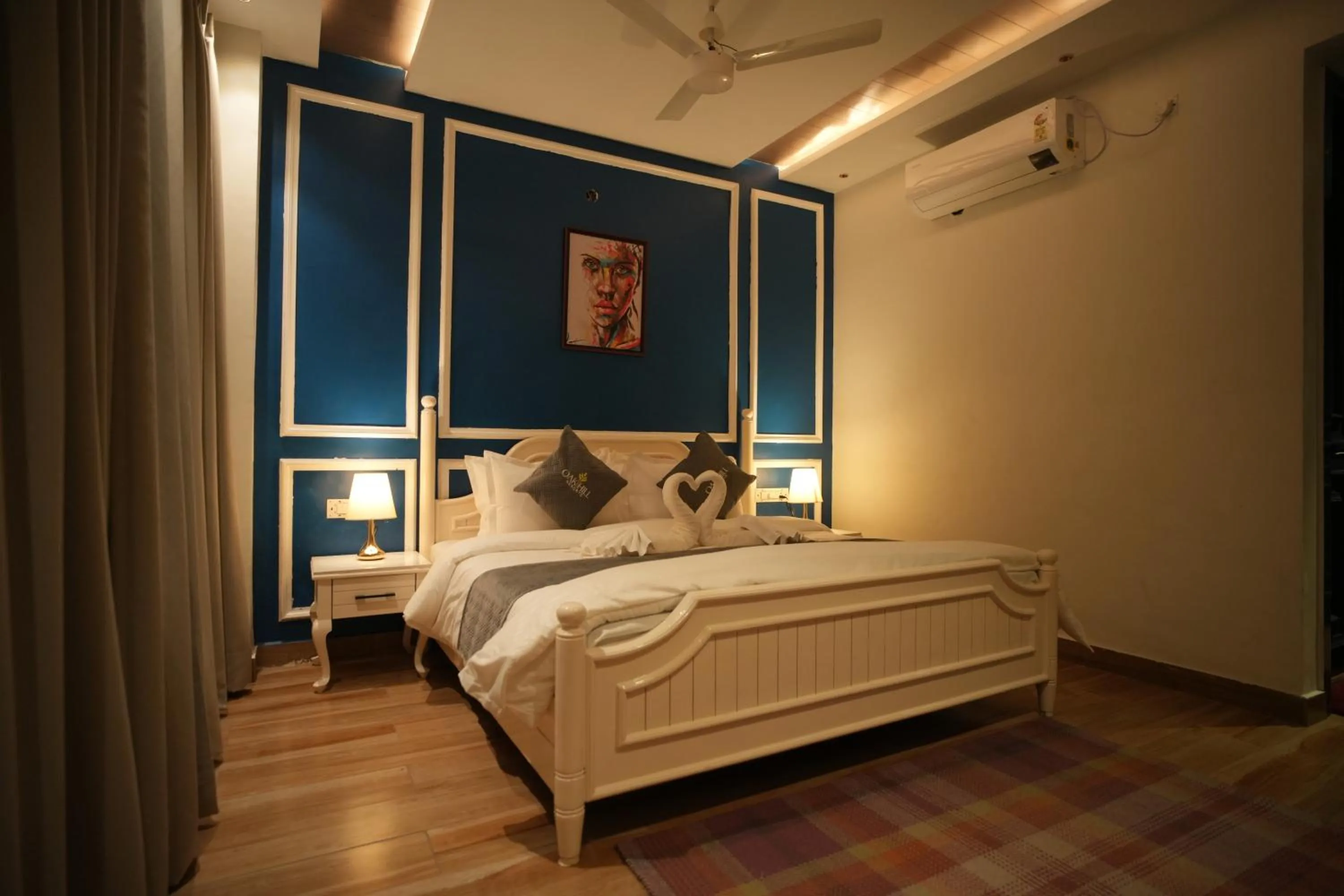 Bed in Oakhill Resorts