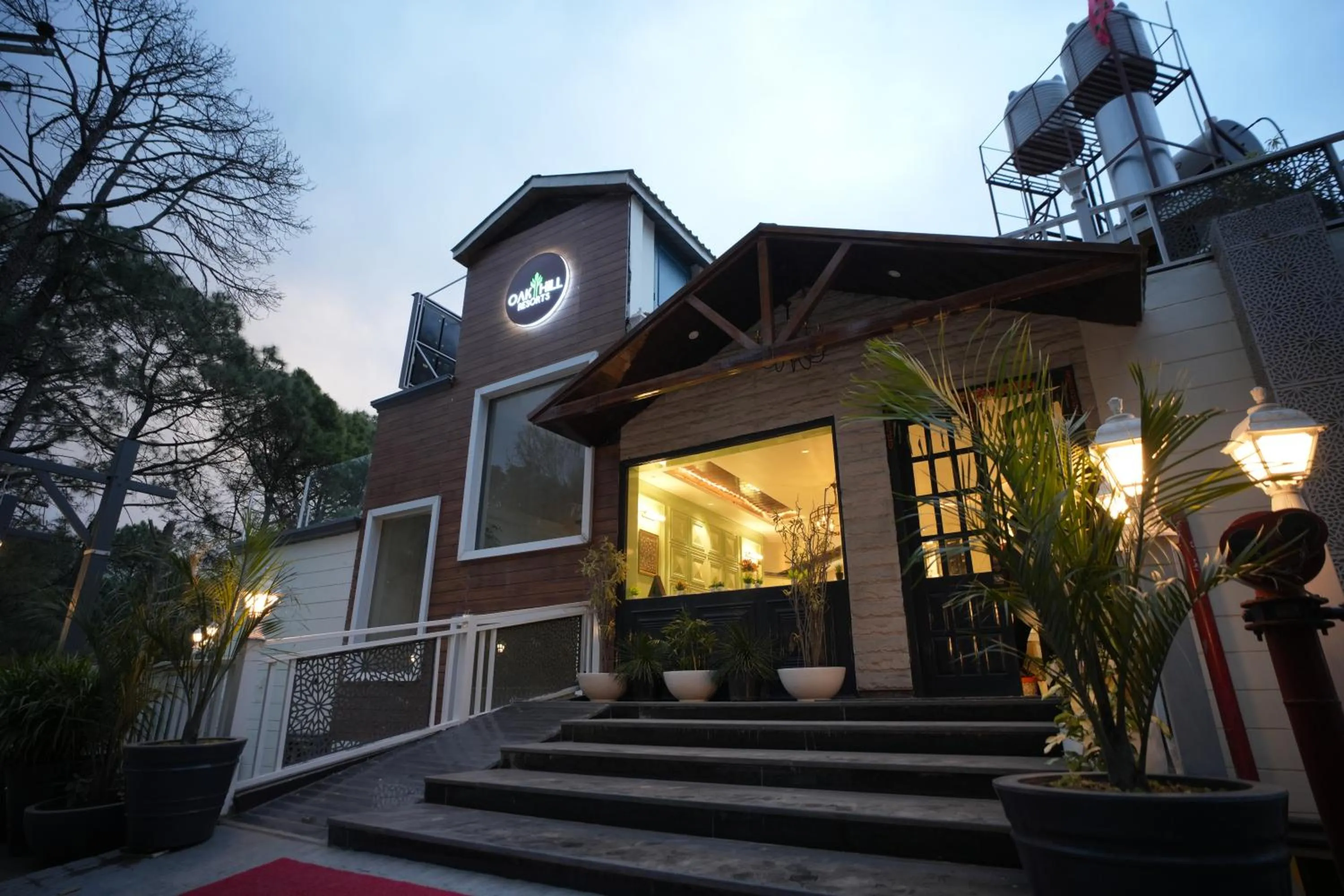 Facade/entrance in Oakhill Resorts