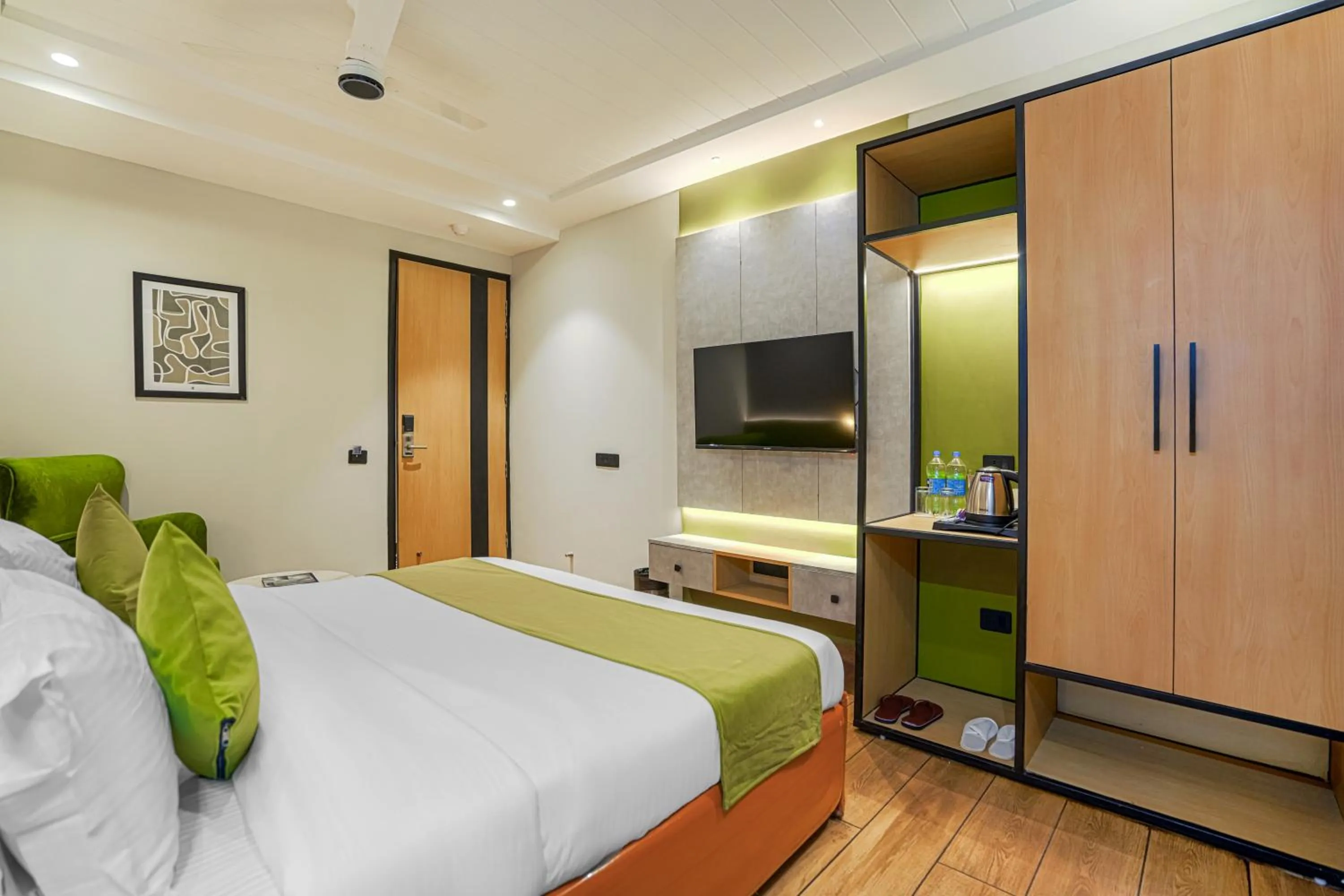 Bed in Hotel Highway Greens Near VR Punjab Mall Airport Road Mohali Chandigarh