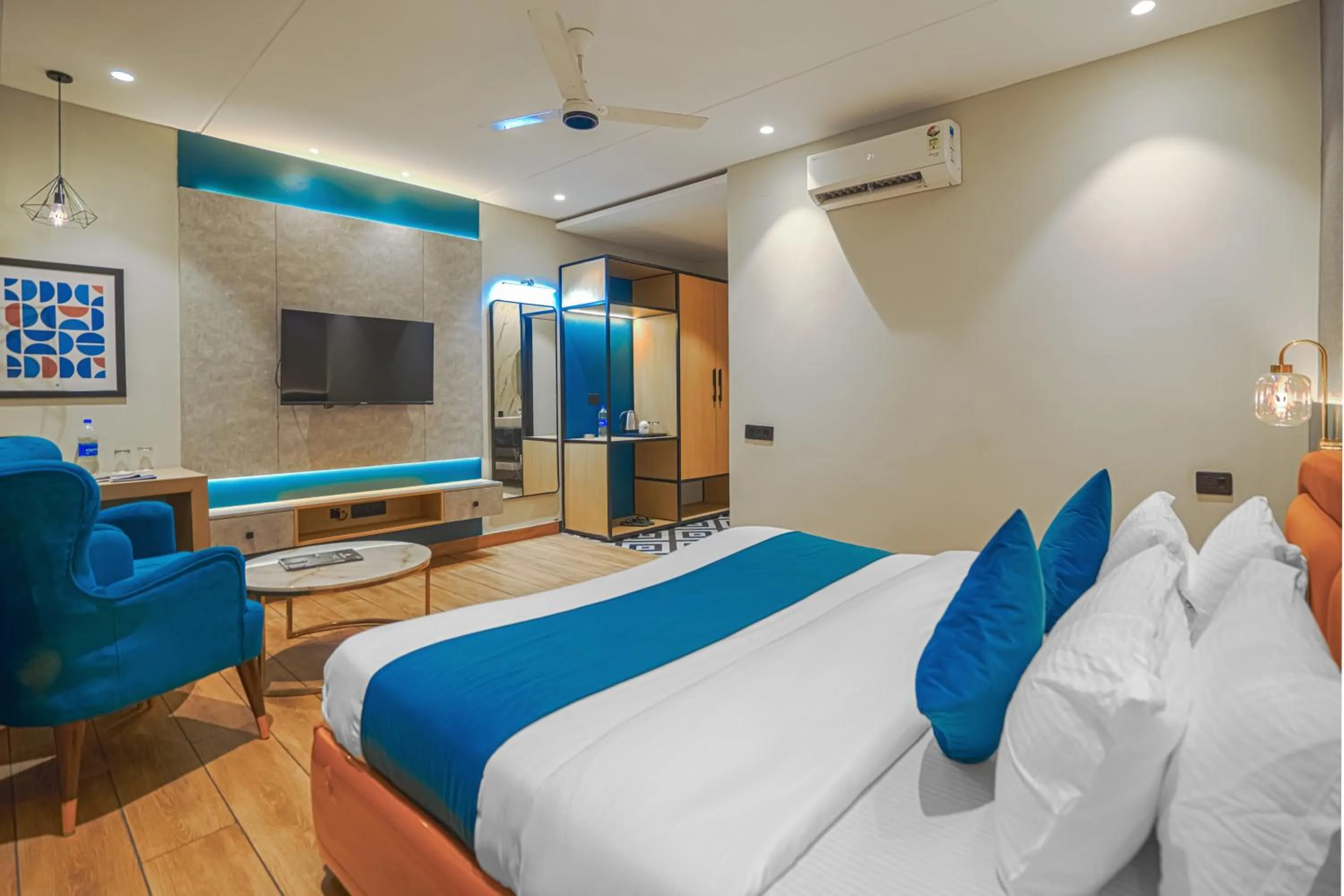Bed in Hotel Highway Greens Near VR Punjab Mall Airport Road Mohali Chandigarh