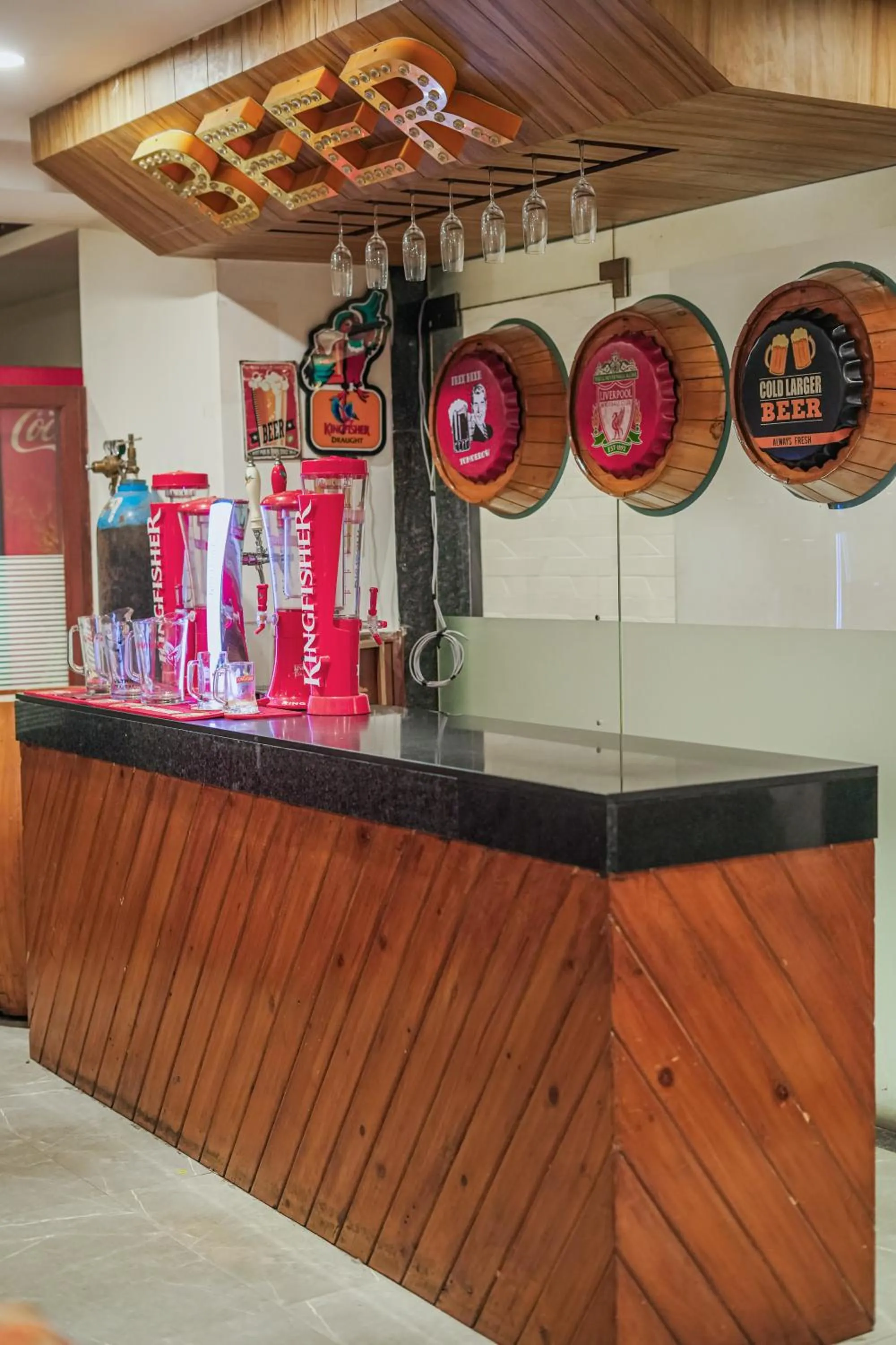 Lounge or bar in Hotel Highway Greens Near VR Punjab Mall Airport Road Mohali Chandigarh