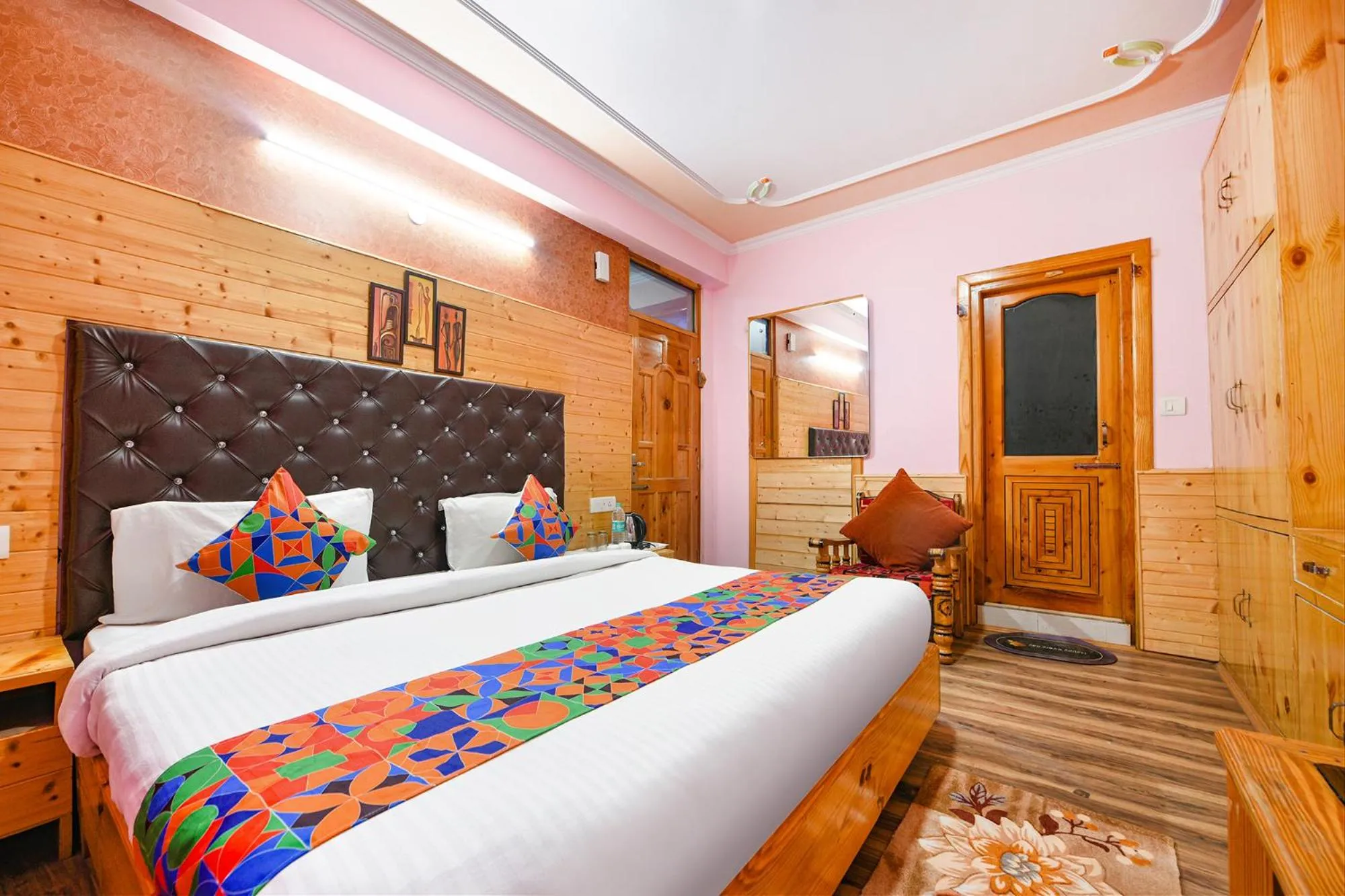 Bed in FabHotel Rigzin Nest Cottage