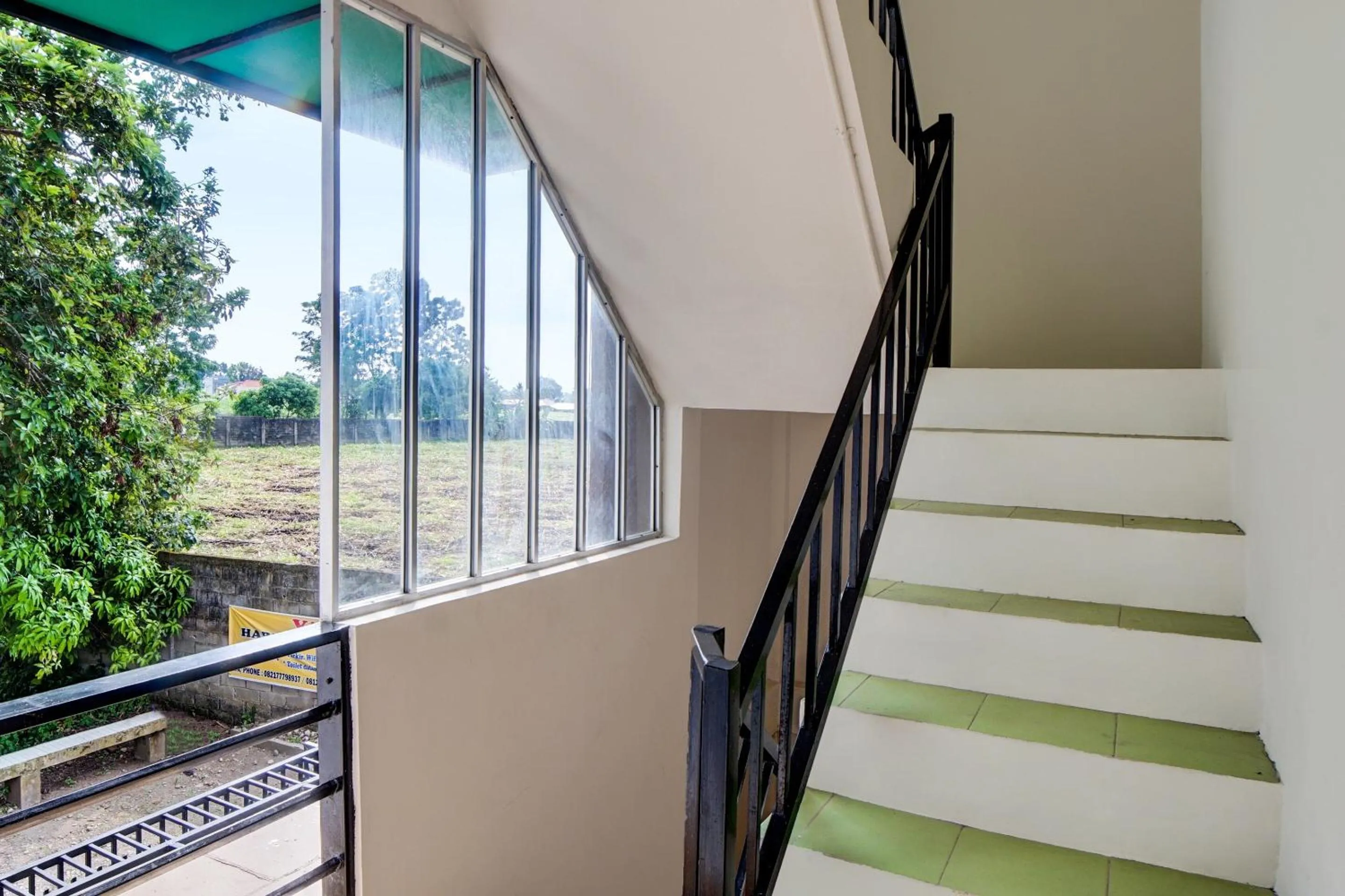 Lobby or reception in Hotel O Vania Guest HouseNearRSUP H Adam Malik