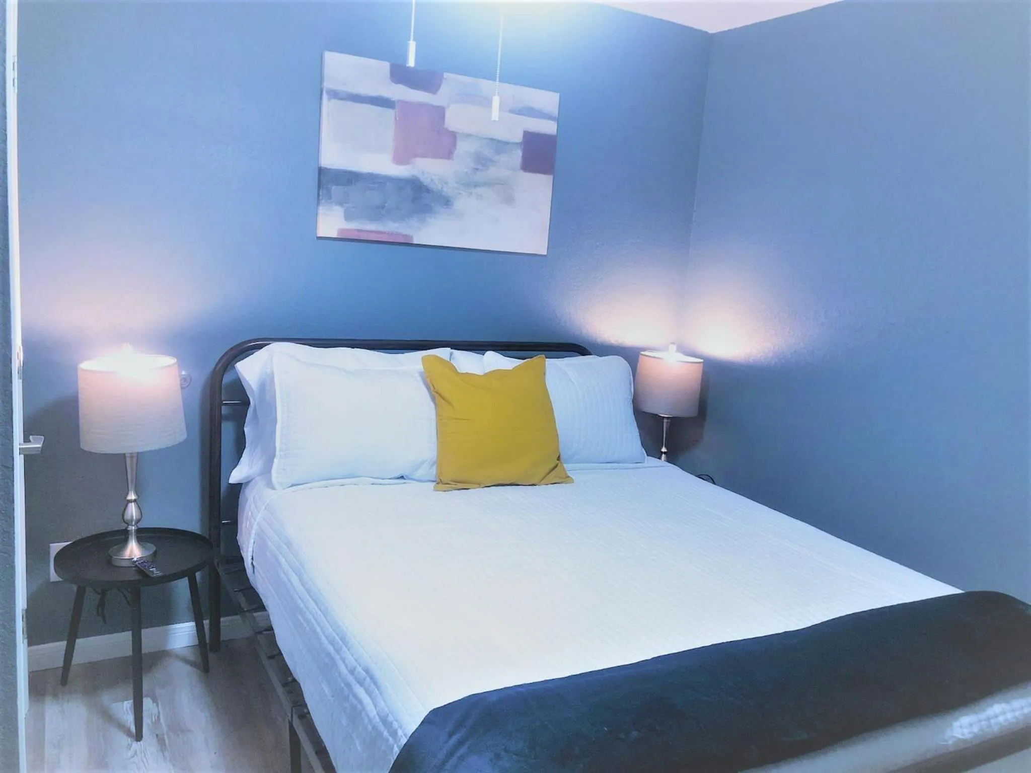 Other, Bed in Fascinating 2BR1BA Near Festive DT and Riverwalk