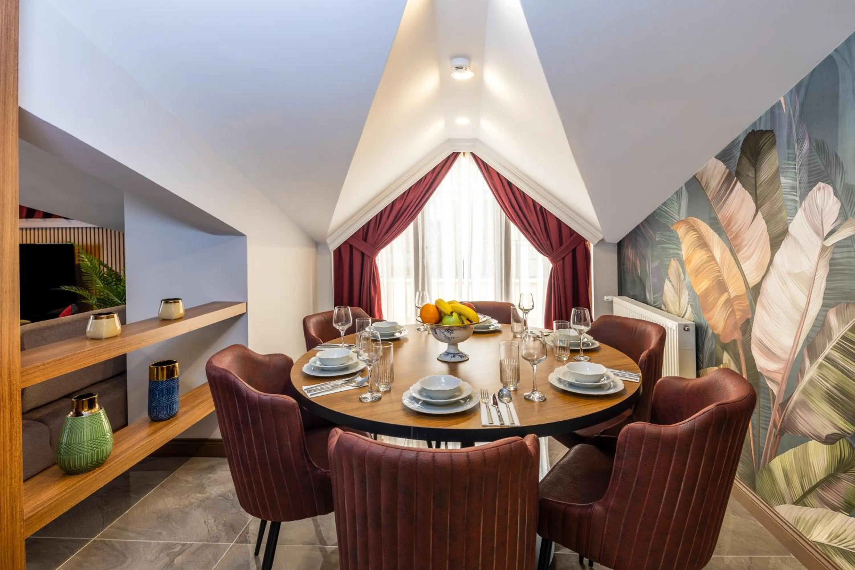 TV and multimedia in Baymari Suites Design Florya