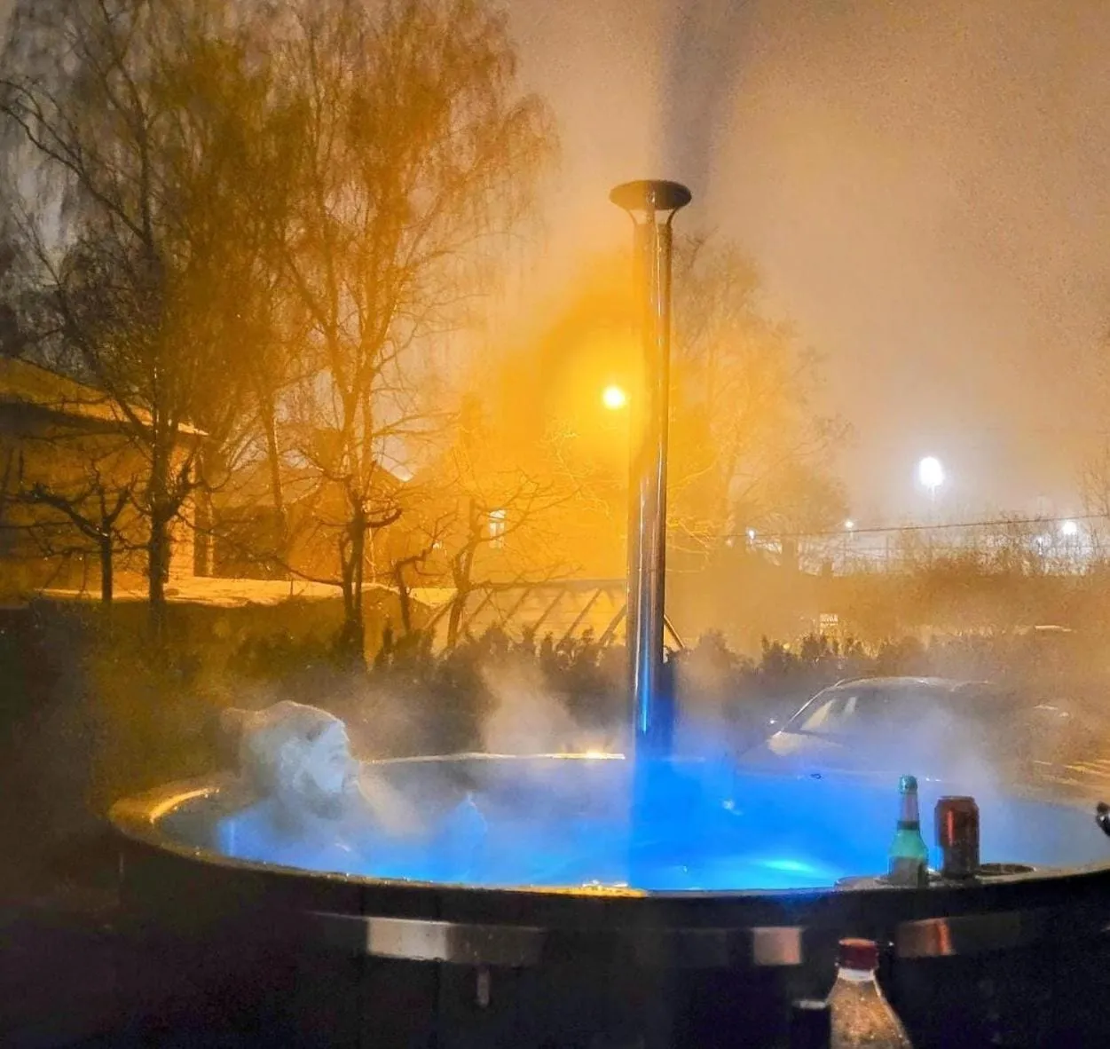 Hot Tub in Unique Mailo cottage