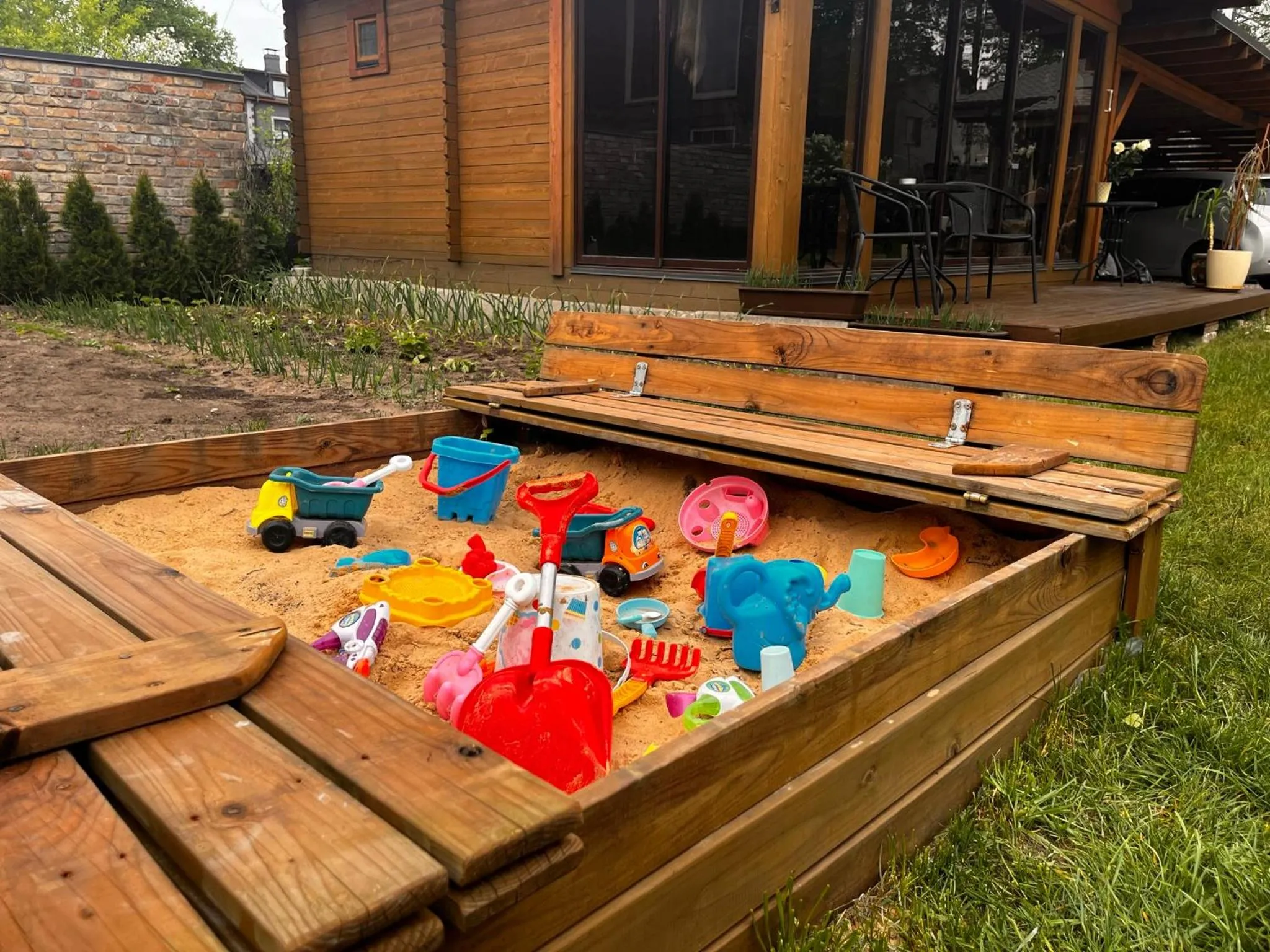Children play ground in Unique Mailo cottage