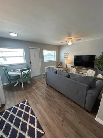 Living room in Matlacha on Shoreview