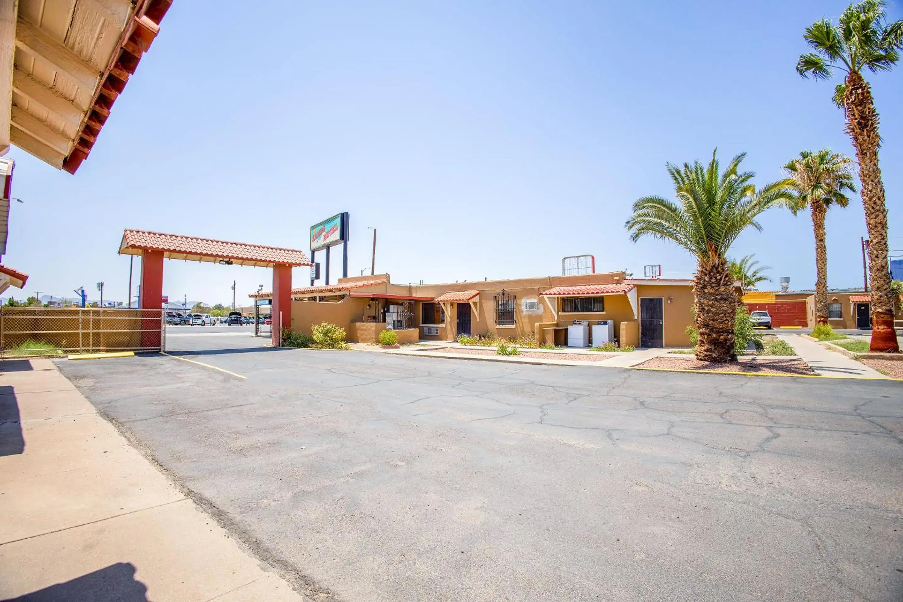 Sands Motel By OYO El Paso near Airport Sands Motel By OYO El Paso near Airport