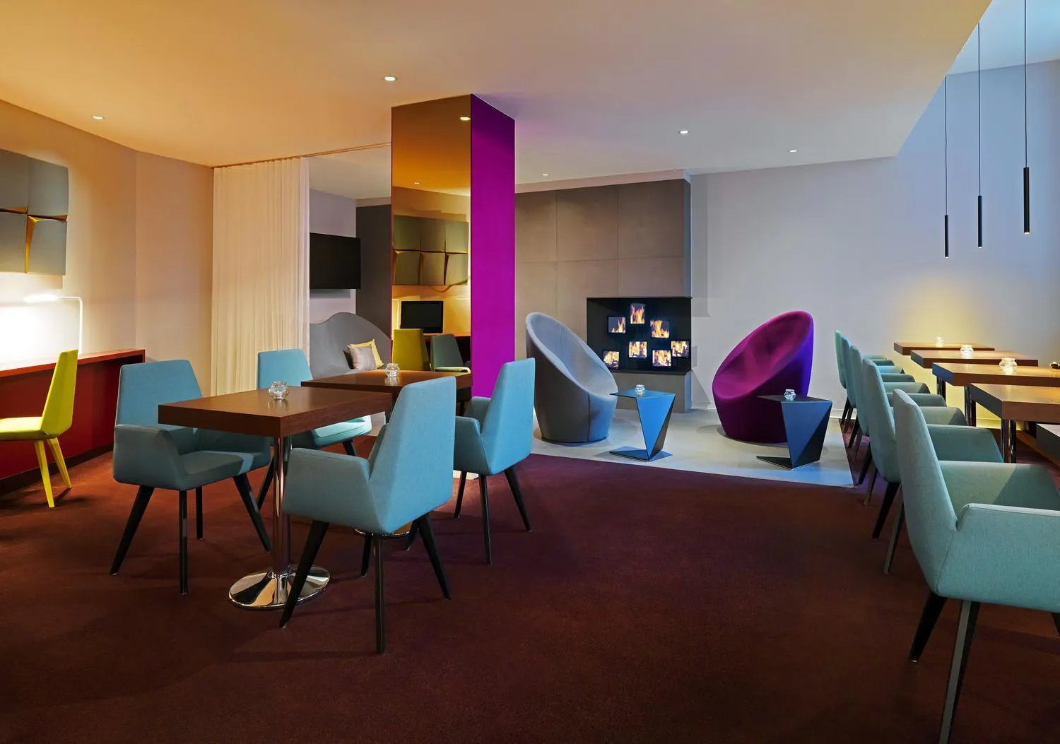 Seating area in Sheraton Hannover Pelikan Hotel