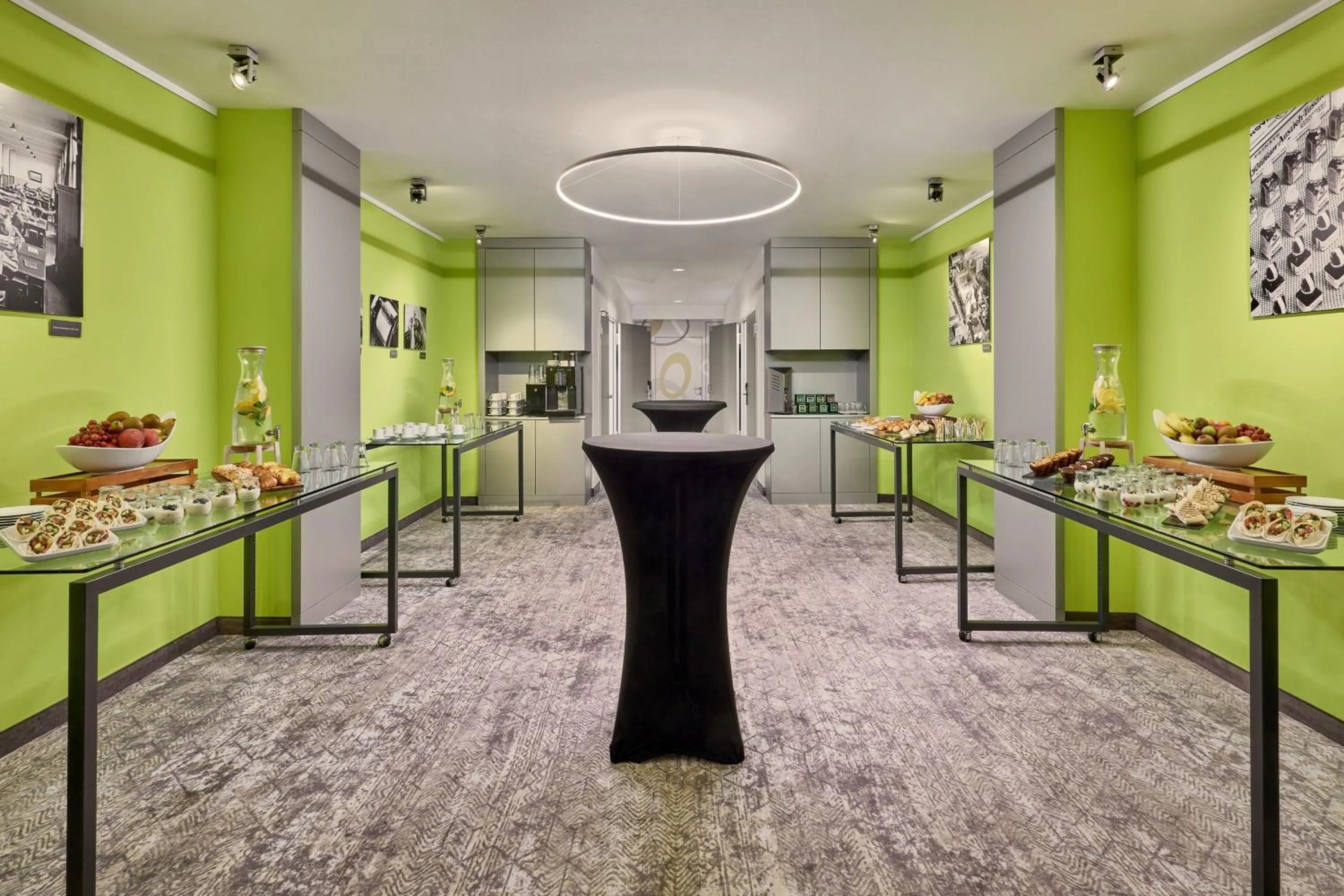 Meeting/conference room in Sheraton Hannover Pelikan Hotel