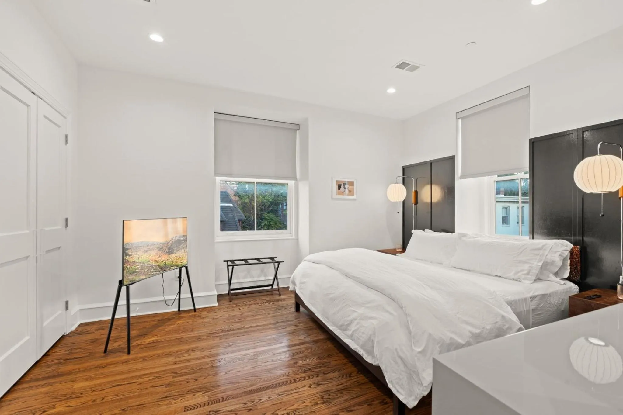 Stay Rafa At 2000 Spruce