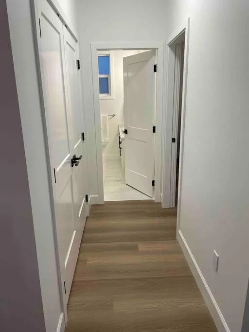 Adorable 1 Bedroom Suite- a skip to Galloping Goose