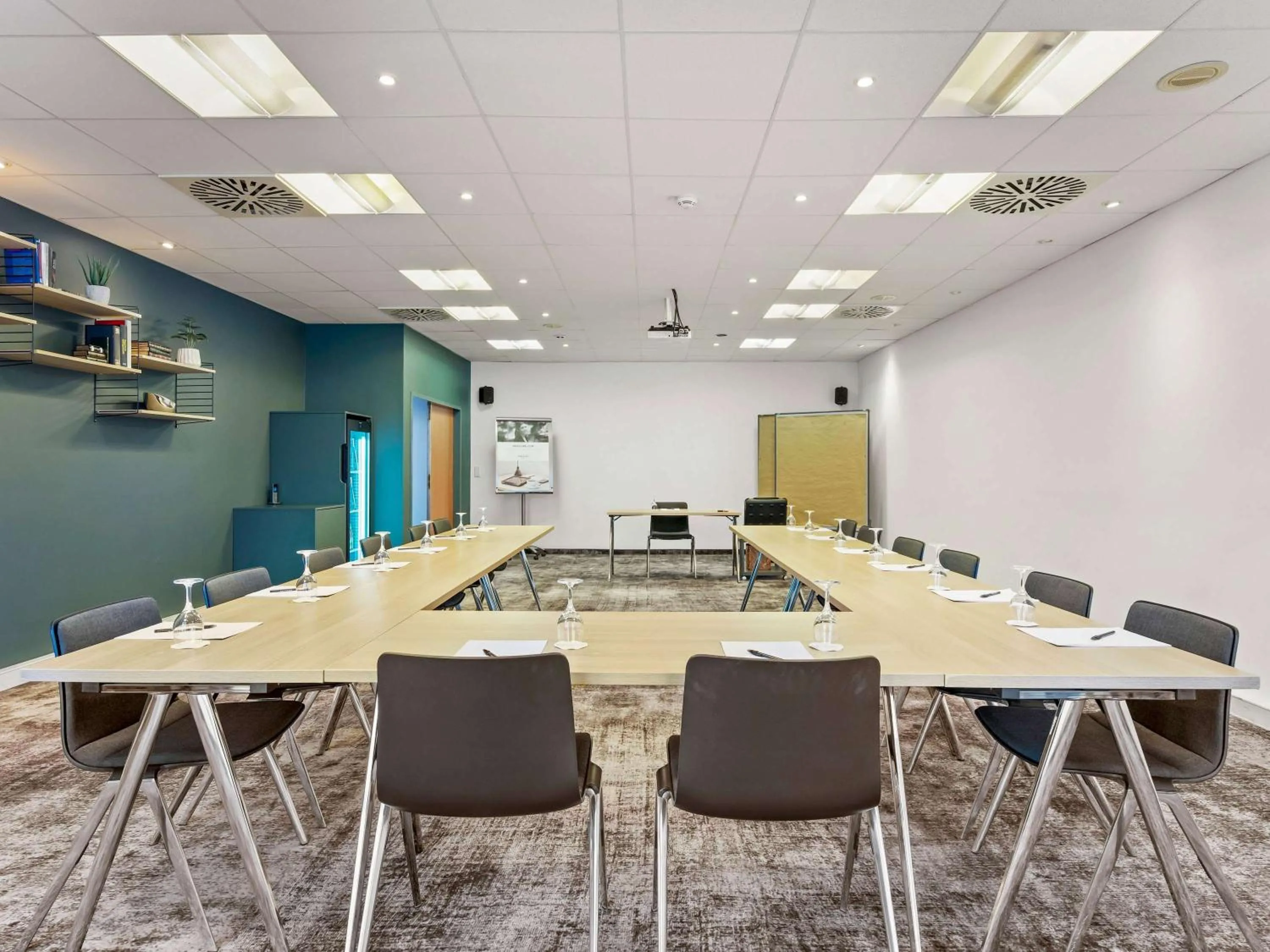Meeting/conference room in Mercure Hotel Hannover Medical Park