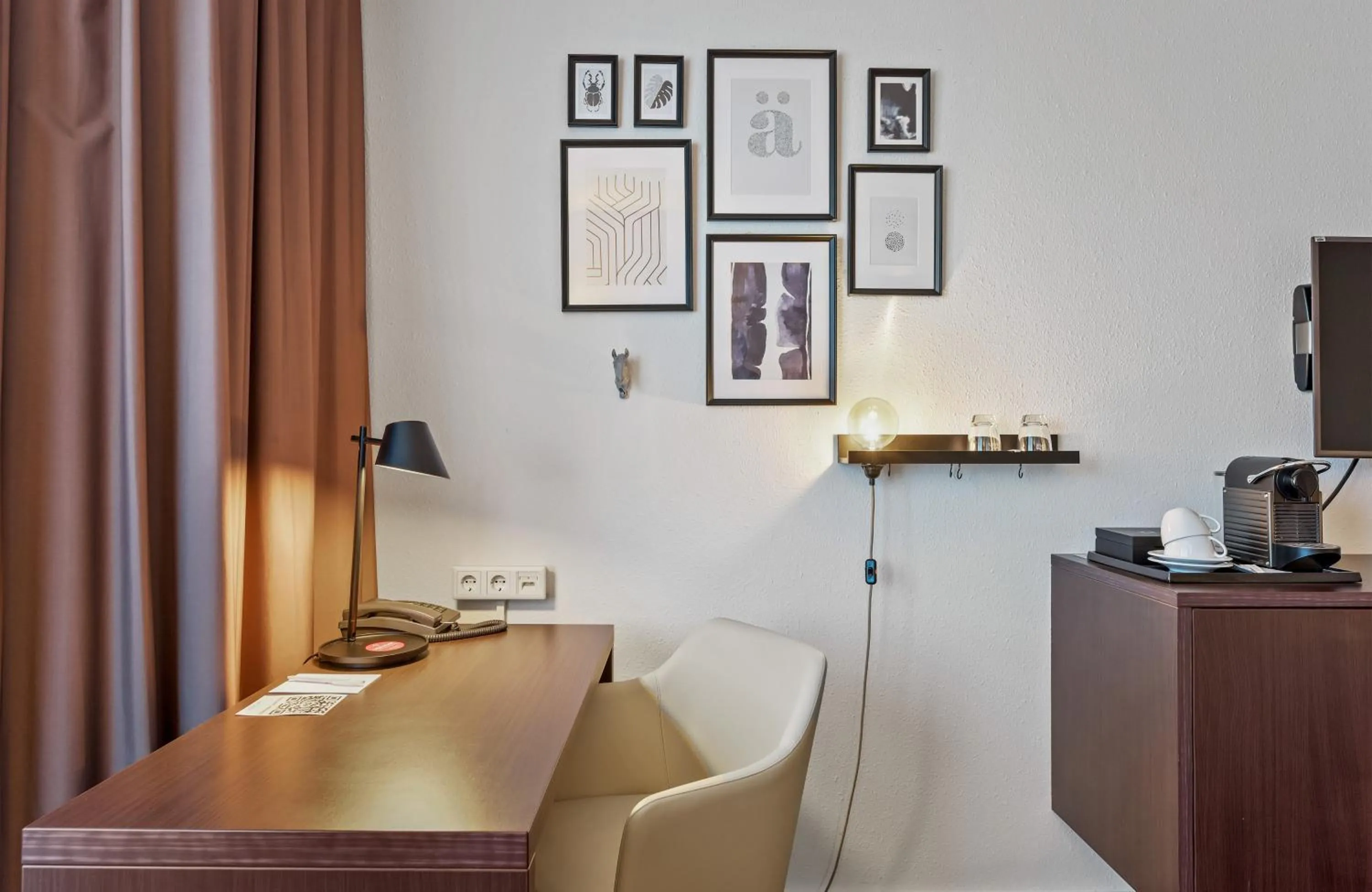 Seating area in Leonardo Hotel Hannover Medical Park