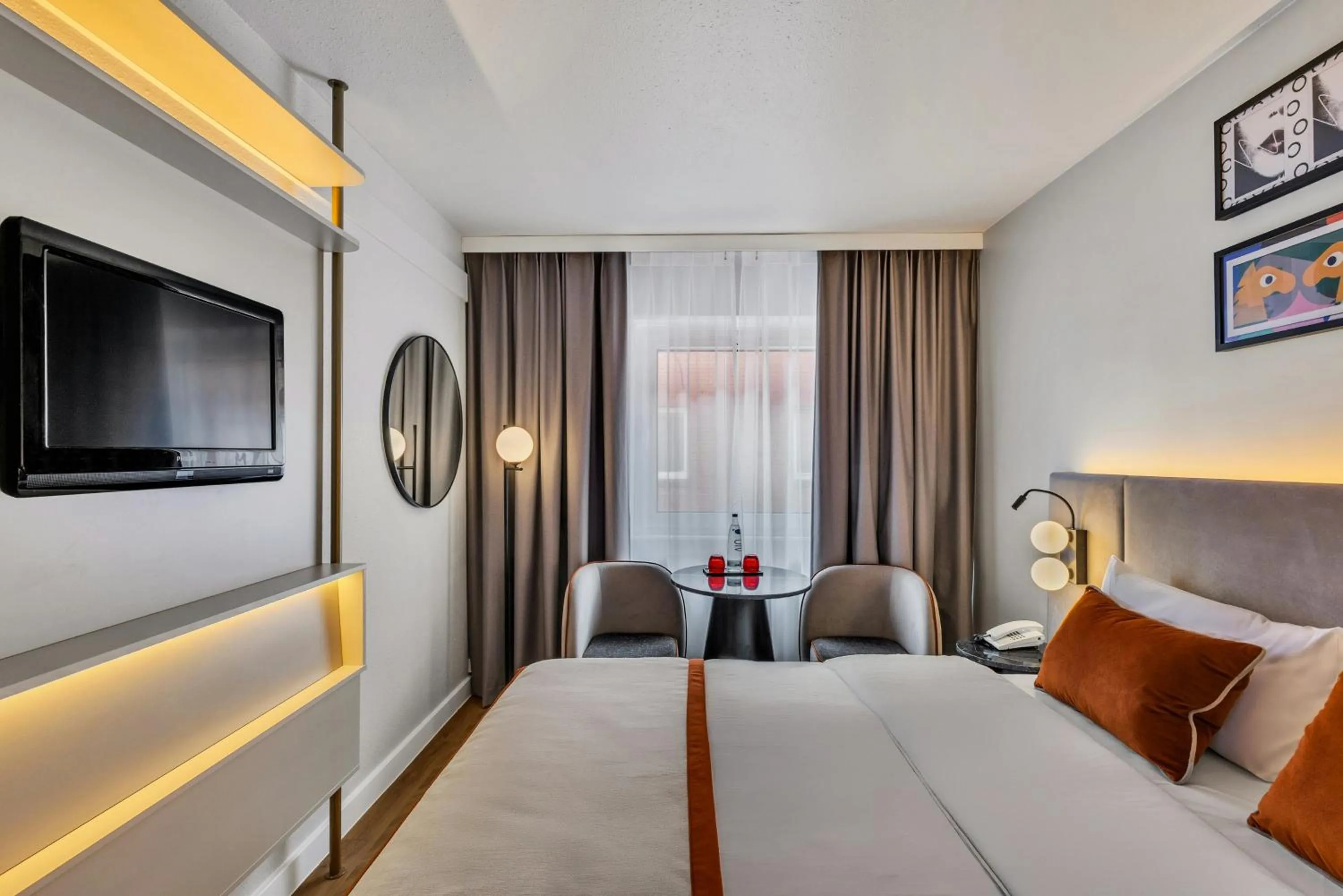 Photo of the whole room, Bed in Leonardo Hotel Hannover Medical Park