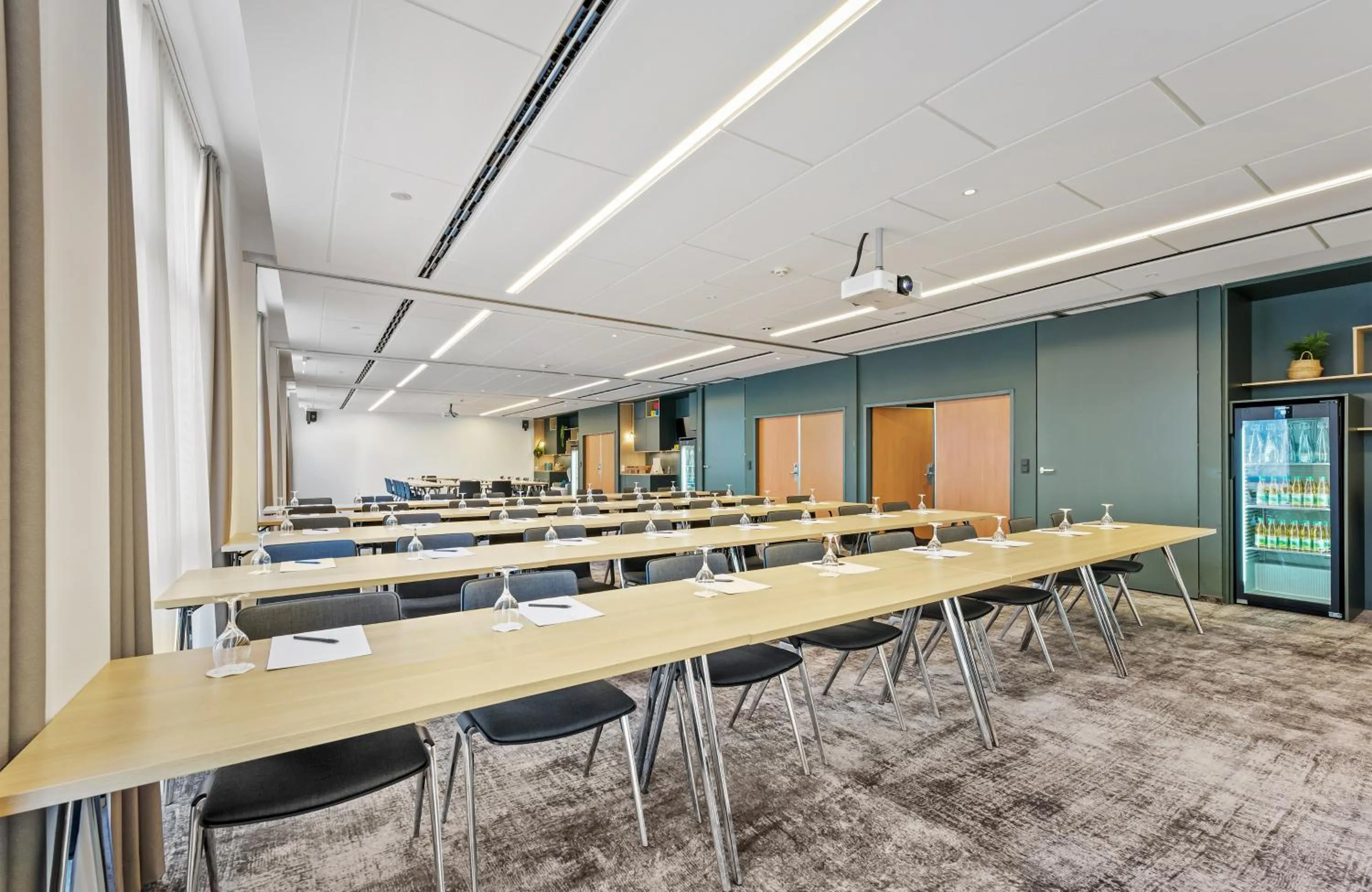 Meeting/conference room in Leonardo Hotel Hannover Medical Park