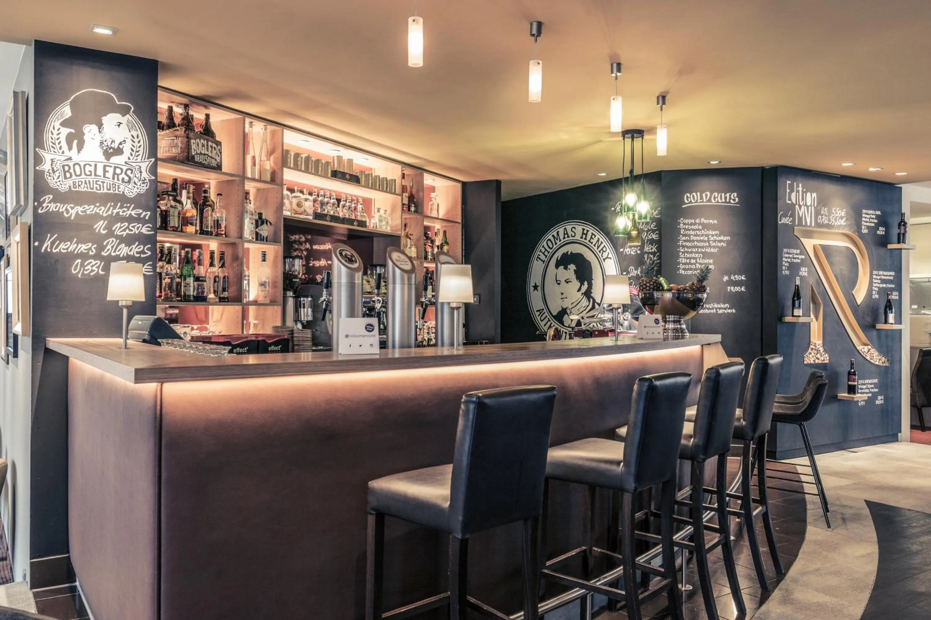 Lounge or bar in Mercure Hotel Hannover Medical Park