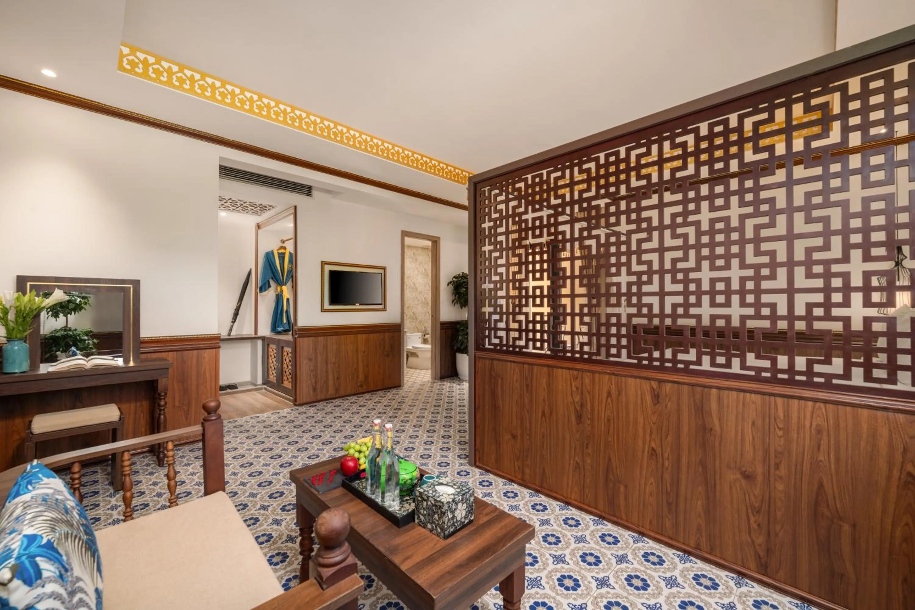 TV and multimedia in Soluna D'Annam - The Art of Hoi An Relaxation - formerly Hoi An Babylon Riverside Hotel