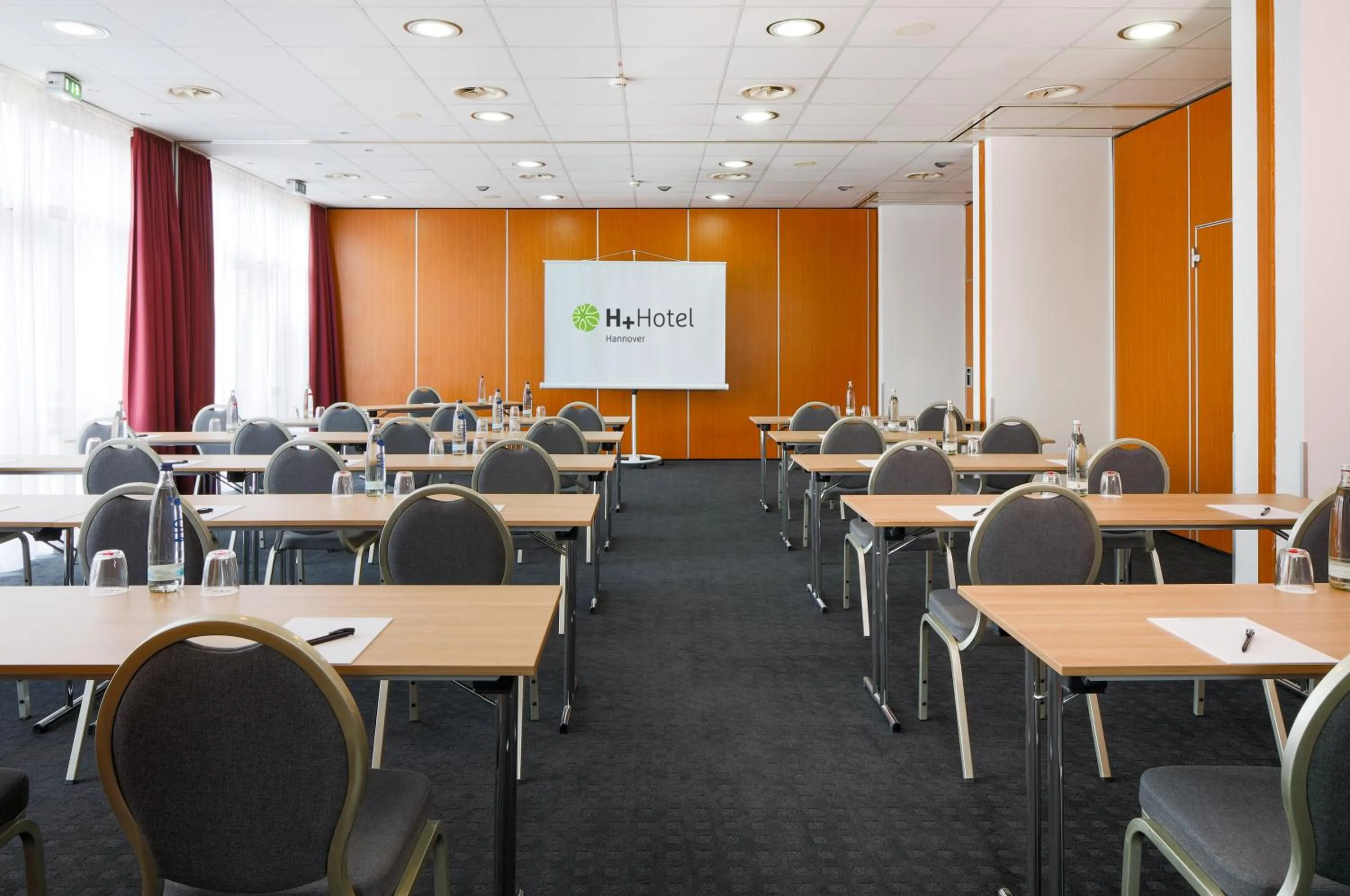 Meeting/conference room in H+ Hotel Hannover