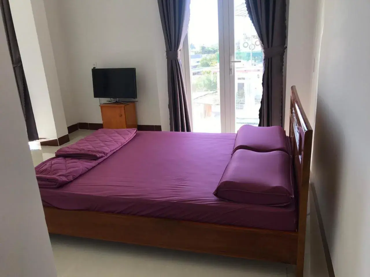 Budget Double Room in Homestay Hoài Tâm Phan Thiết Budget Double Room in Homestay Hoài Tâm Phan Thiết