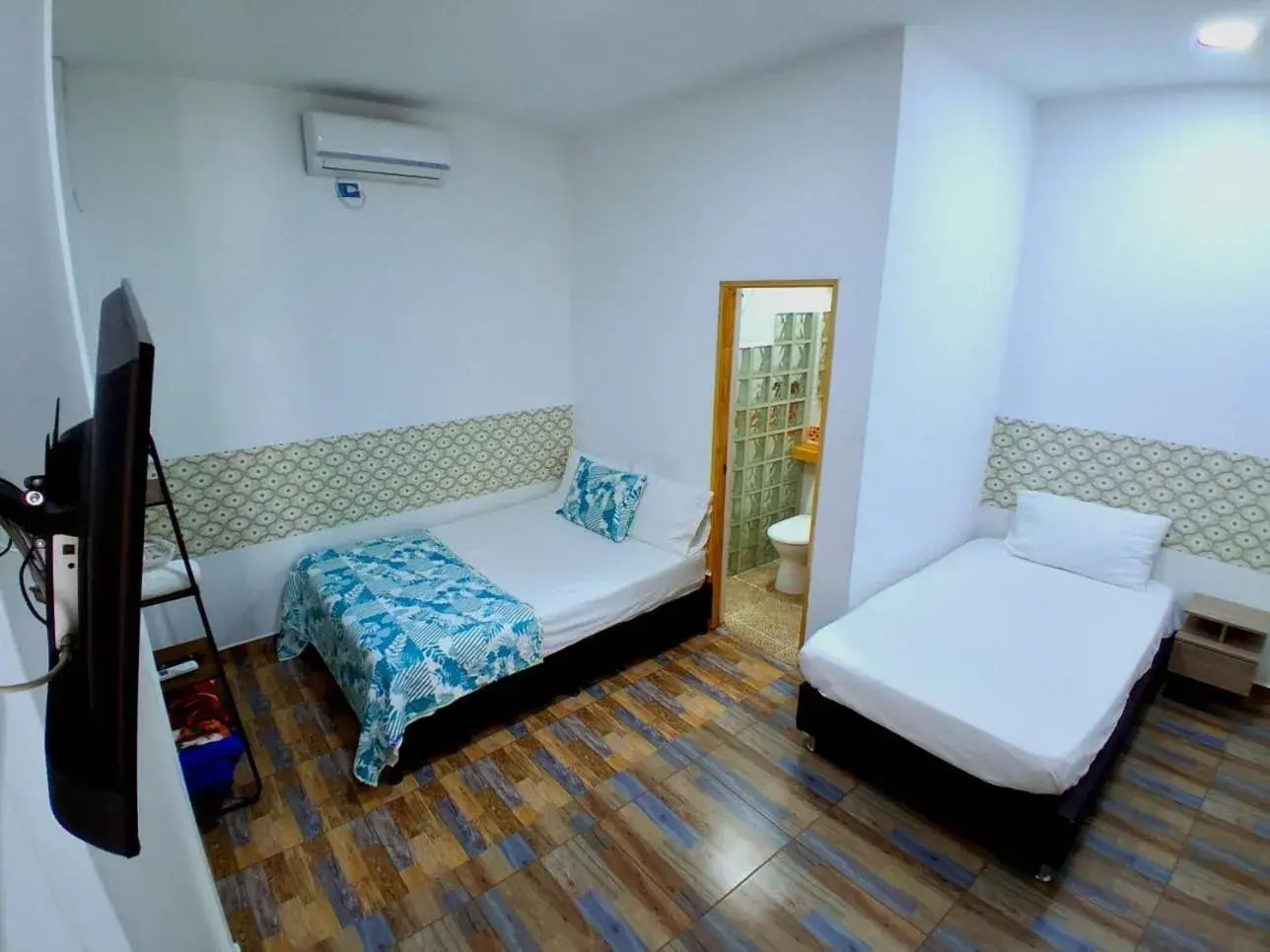 Triple Room in Hotel Santa Fe del Parque Triple Room in Hotel Santa Fe del Parque