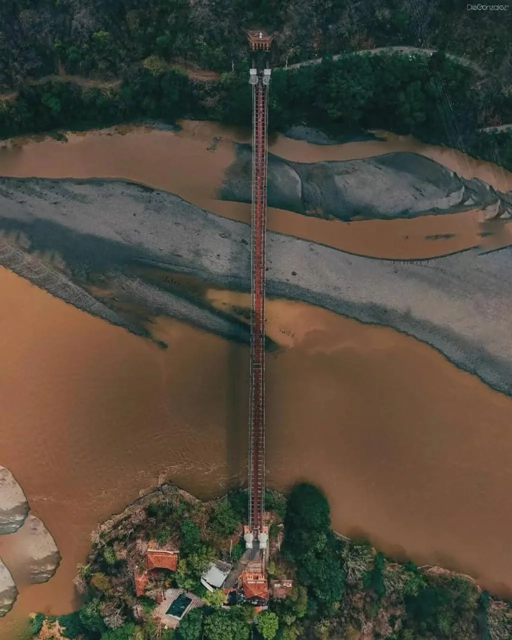 Property building in Hotel Santa Fe del Parque