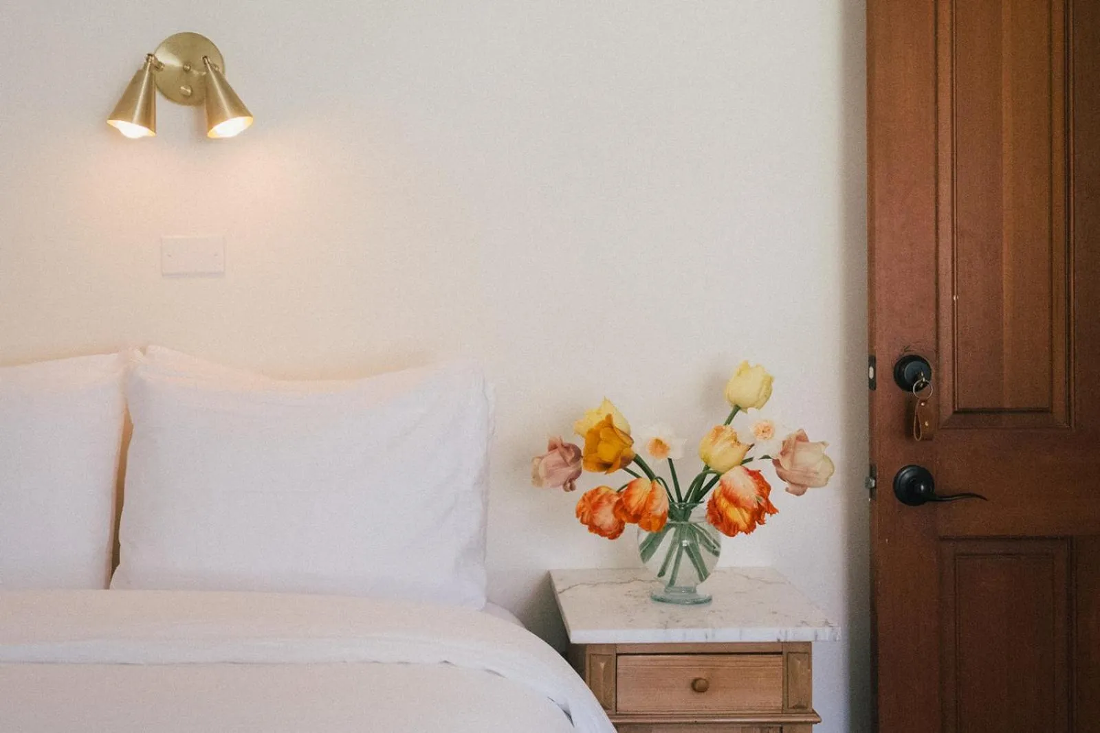 Bed in Saturn's Return