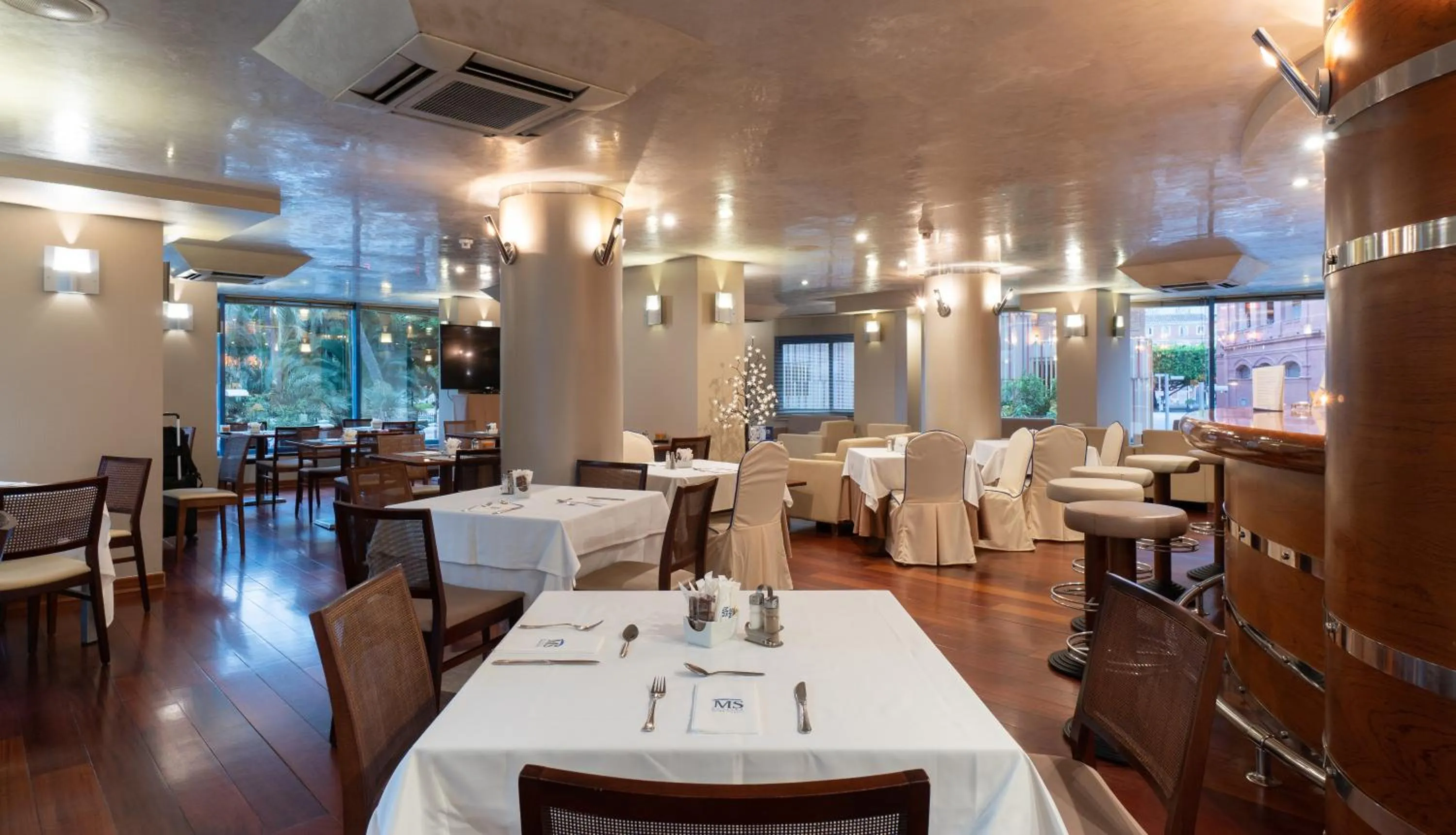 Restaurant/places to eat in Hotel MS Maestranza Málaga Centro