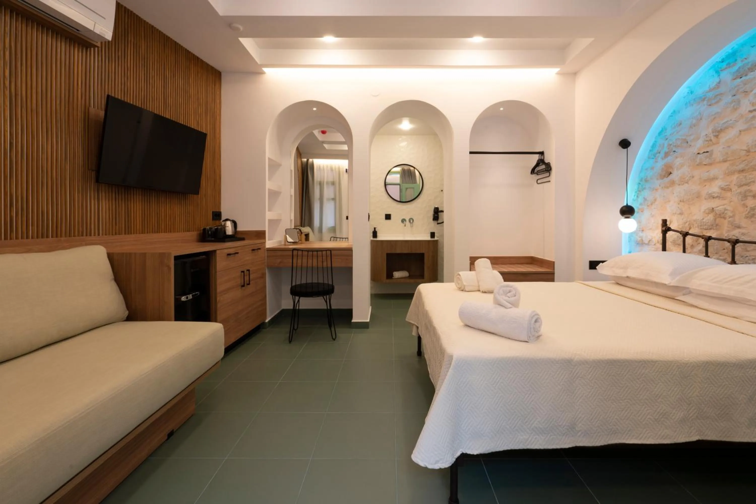 Photo of the whole room, Bed in Sartori Concept Hotel