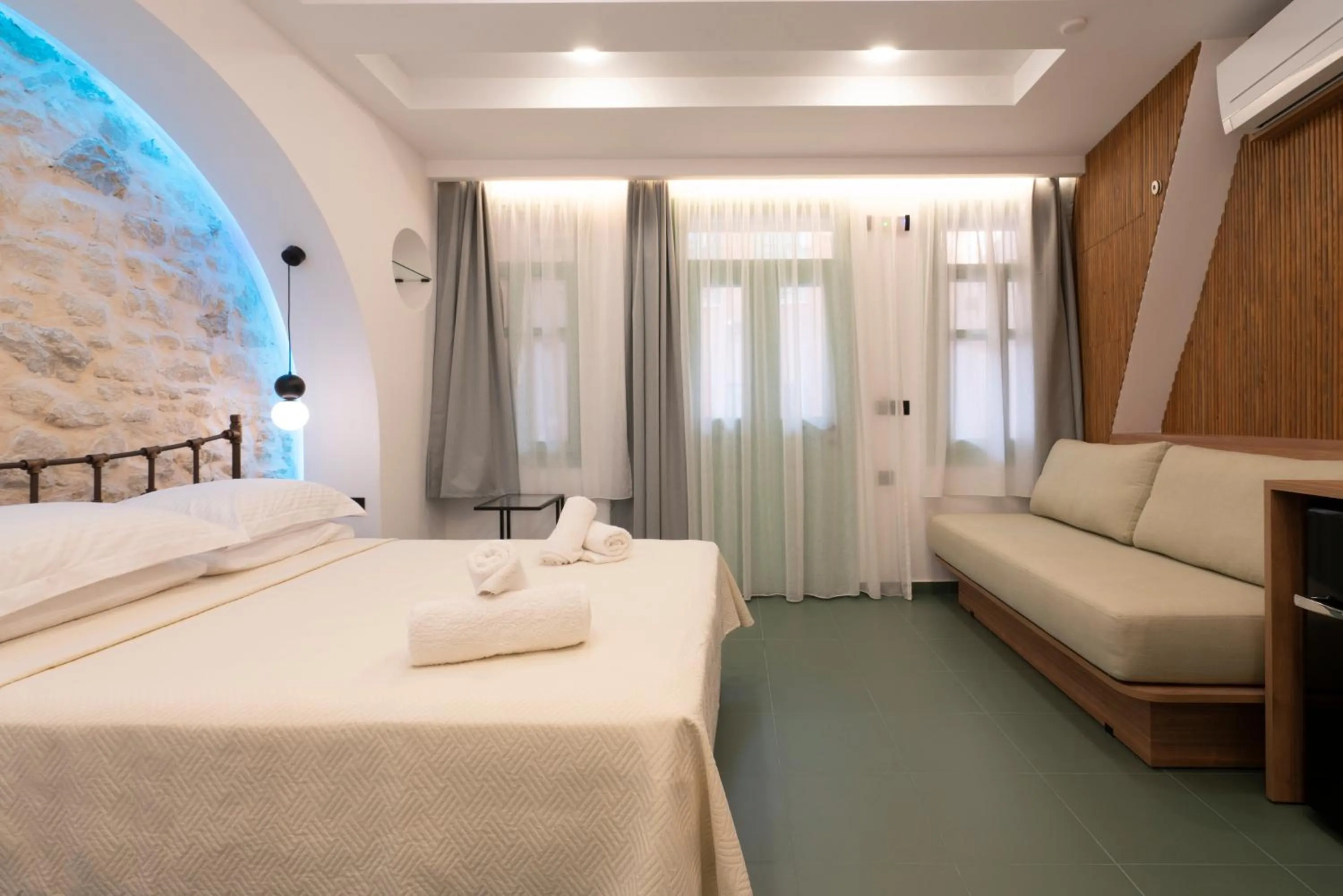 Photo of the whole room, Bed in Sartori Concept Hotel