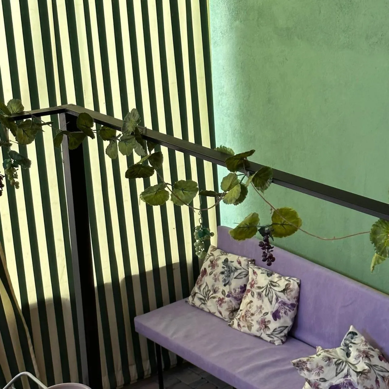 Communal lounge/ TV room in La Casa EmilioAngi