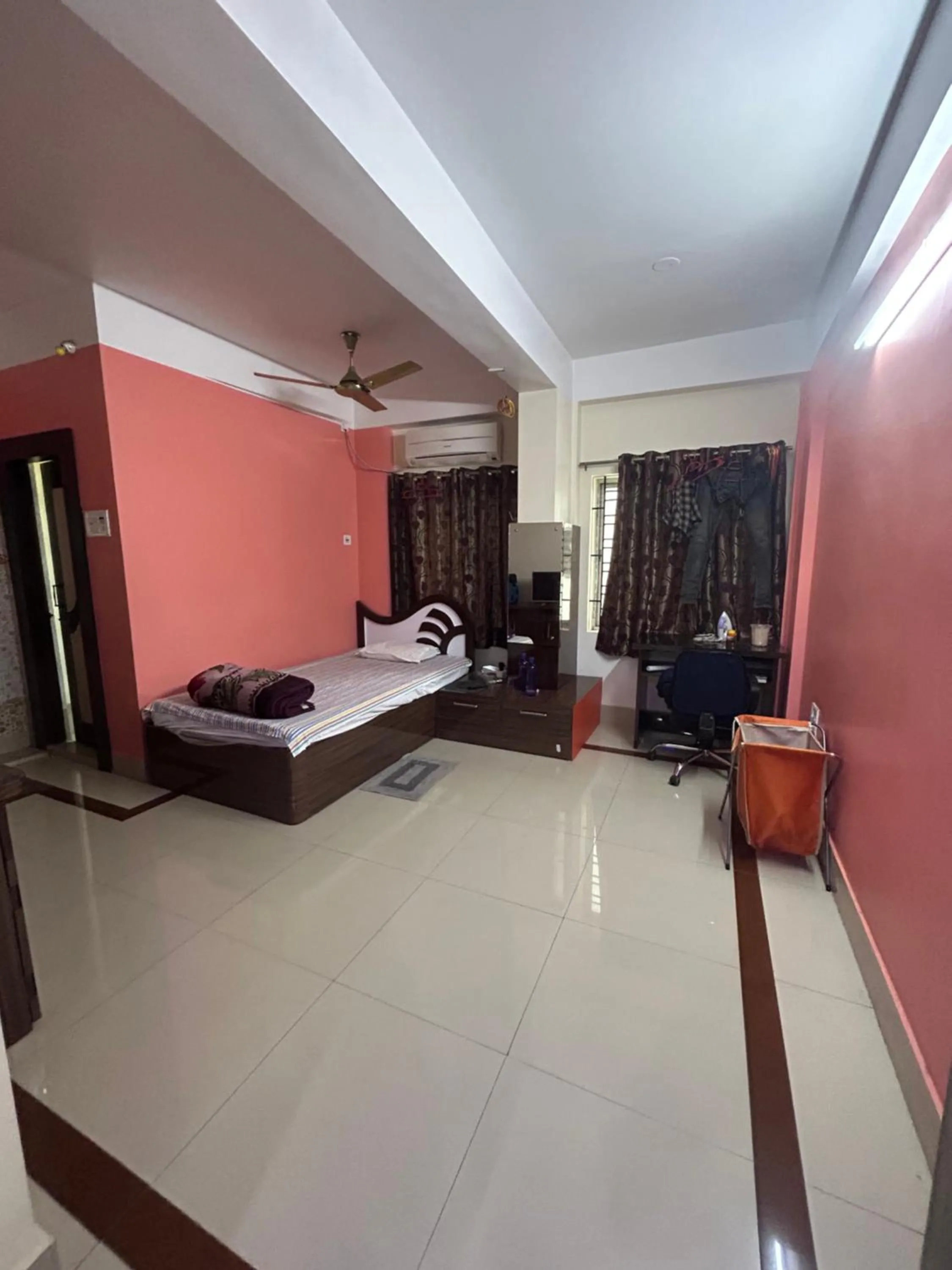 Deluxe Single Room - single occupancy in ROOP AMRIT GUEST HOUSE