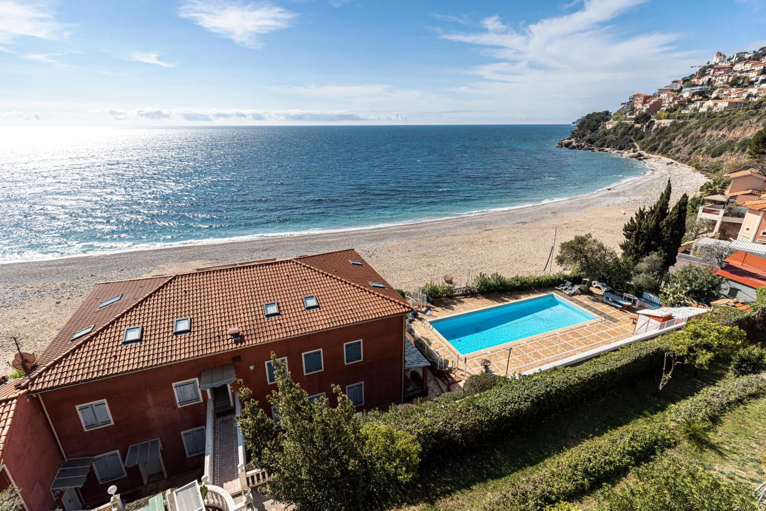 Property building in GOLFE BLEU - Havre de paix en bord de plage