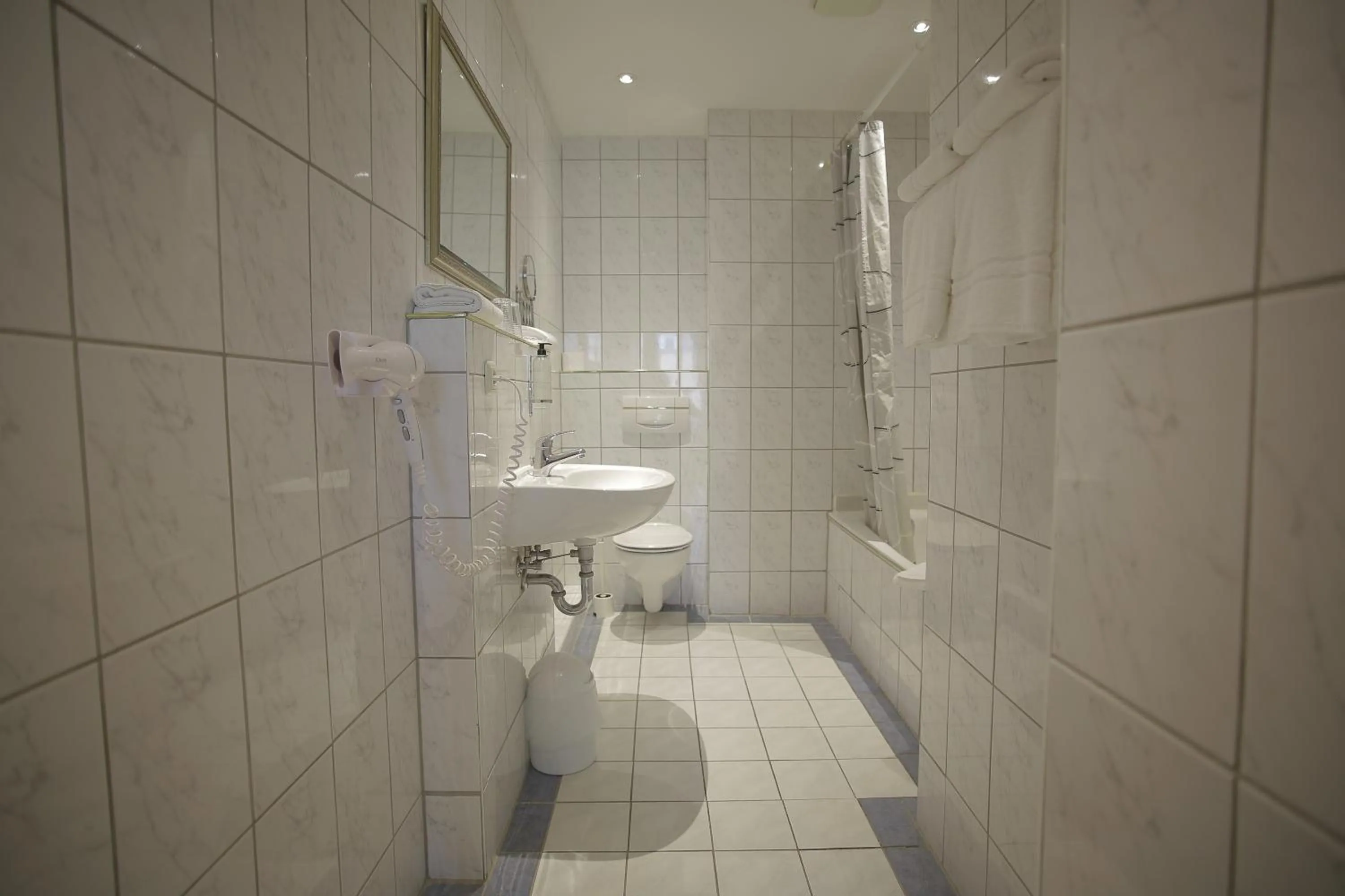 Toilet in Hotel Königshof