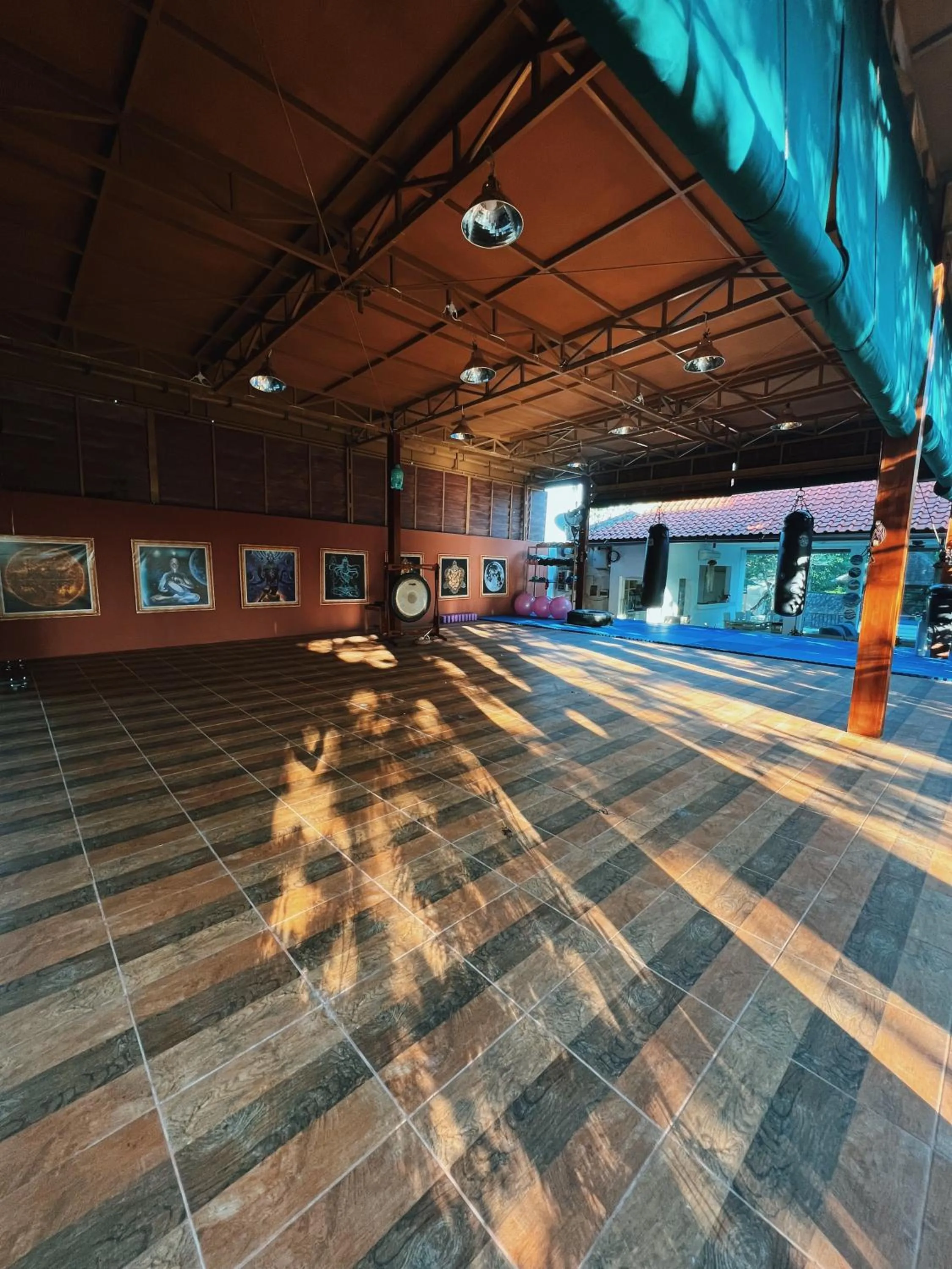 Area and facilities in Villa Neshama