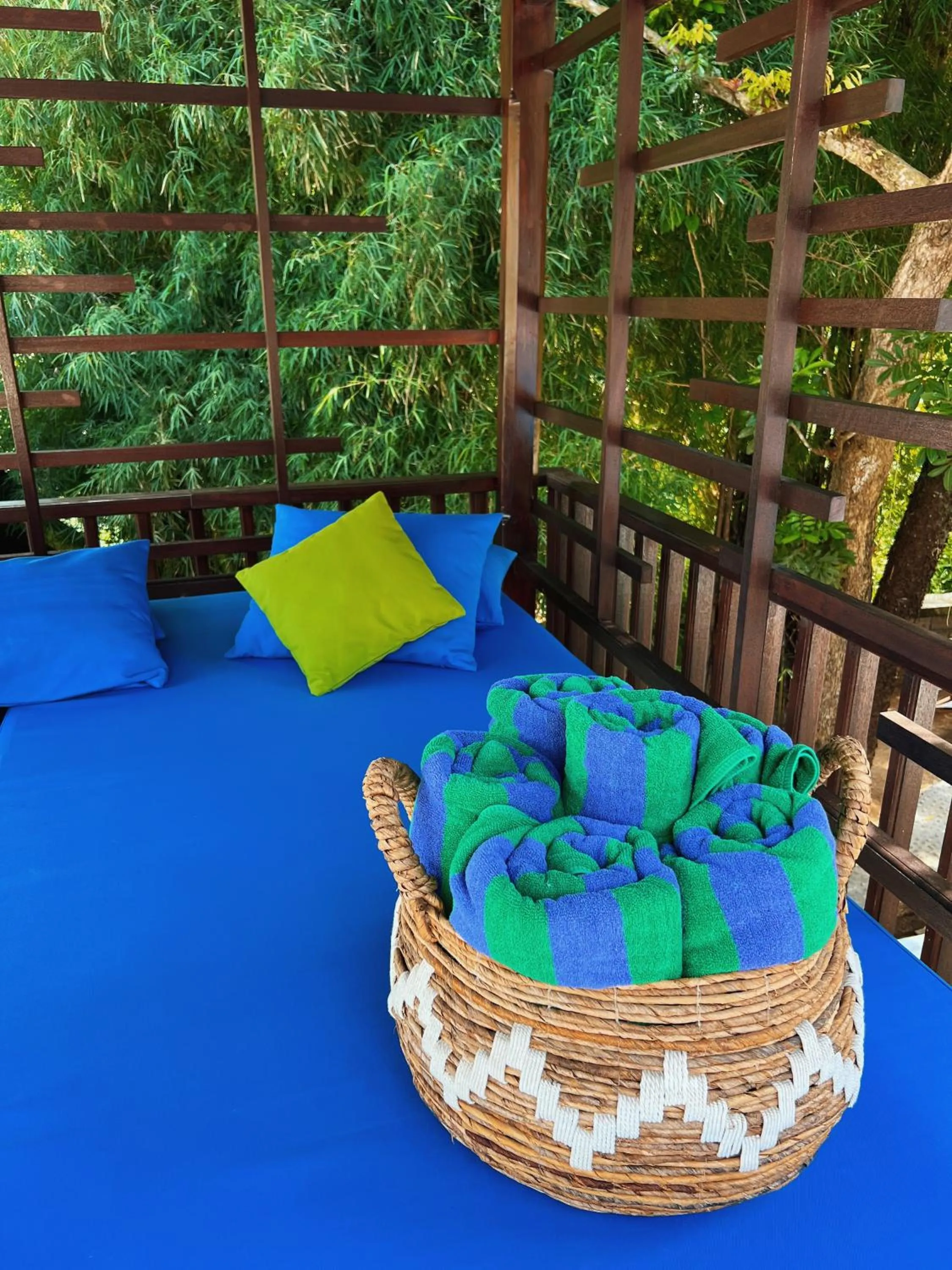 Day in Villa Neshama