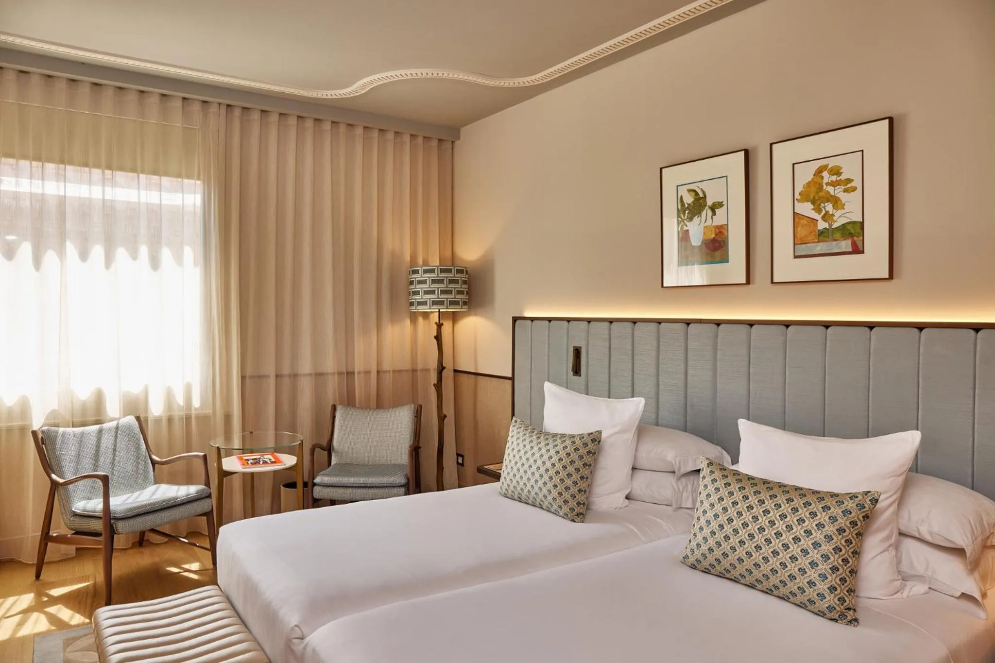 Bed in Grand Hotel Central, Small Luxury Hotels