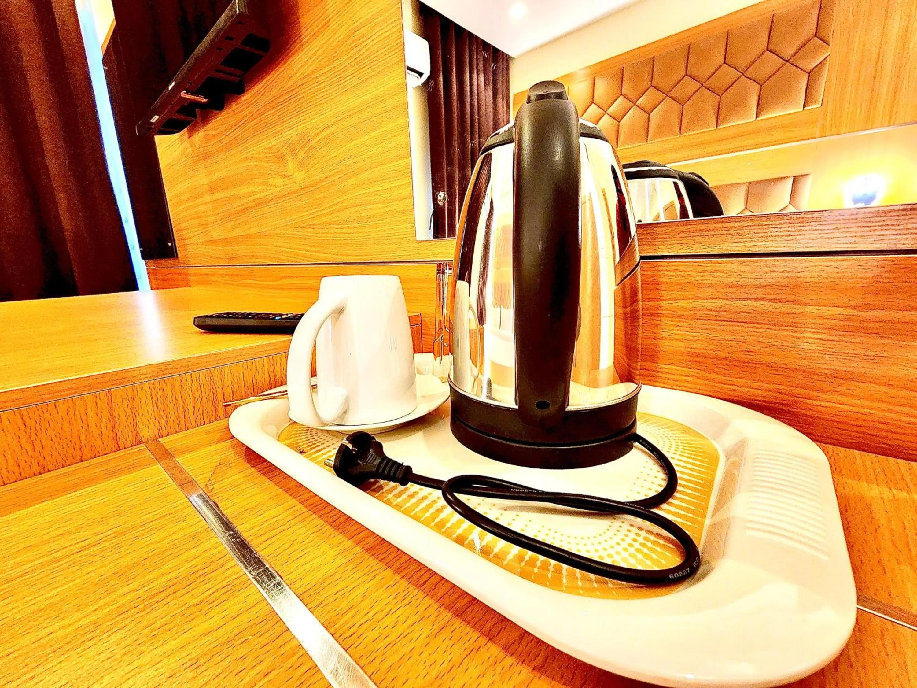 Buddiez Hotel & Resort