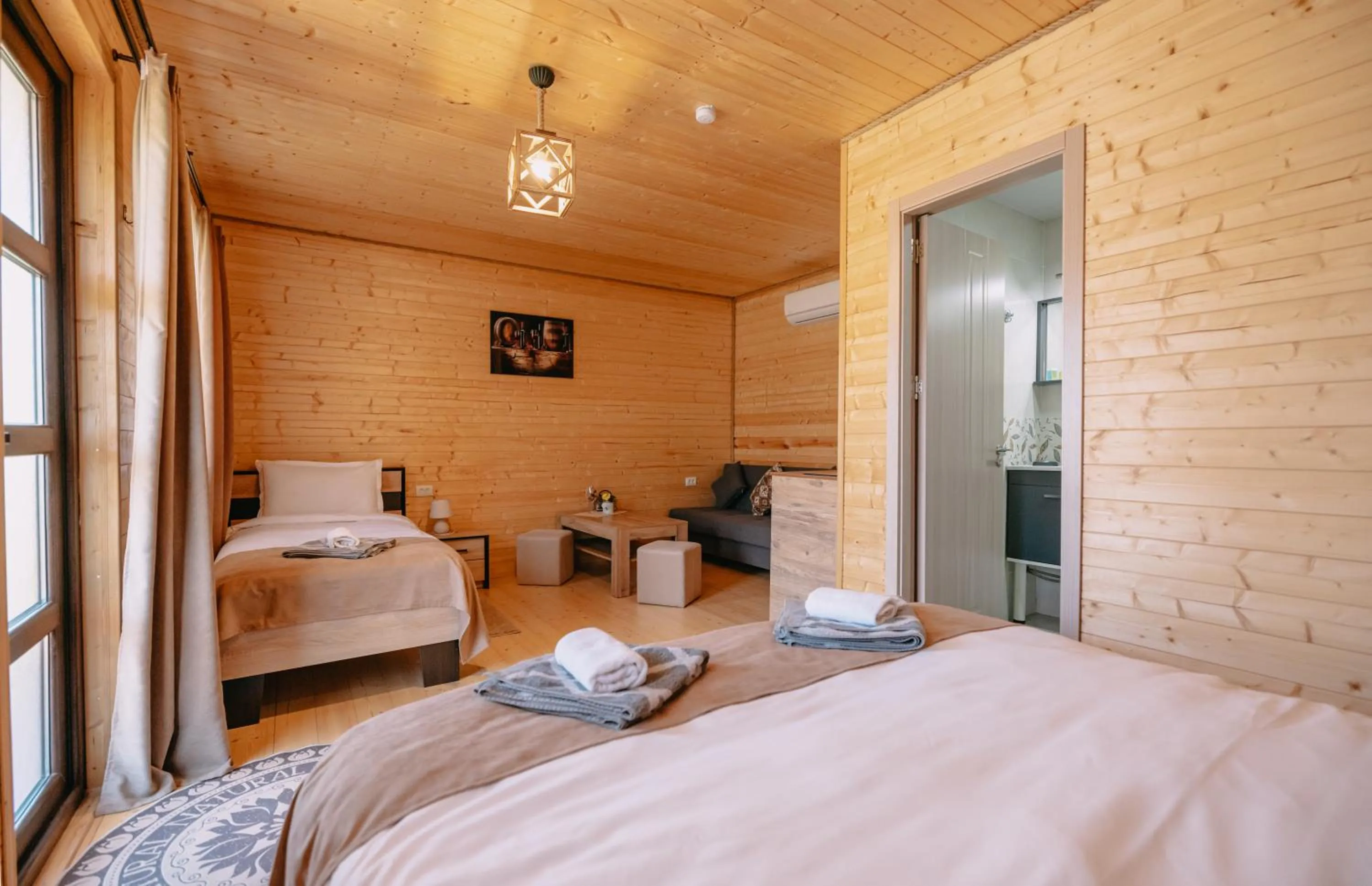 Bedroom, Bed in Chateau Ateni Cottages