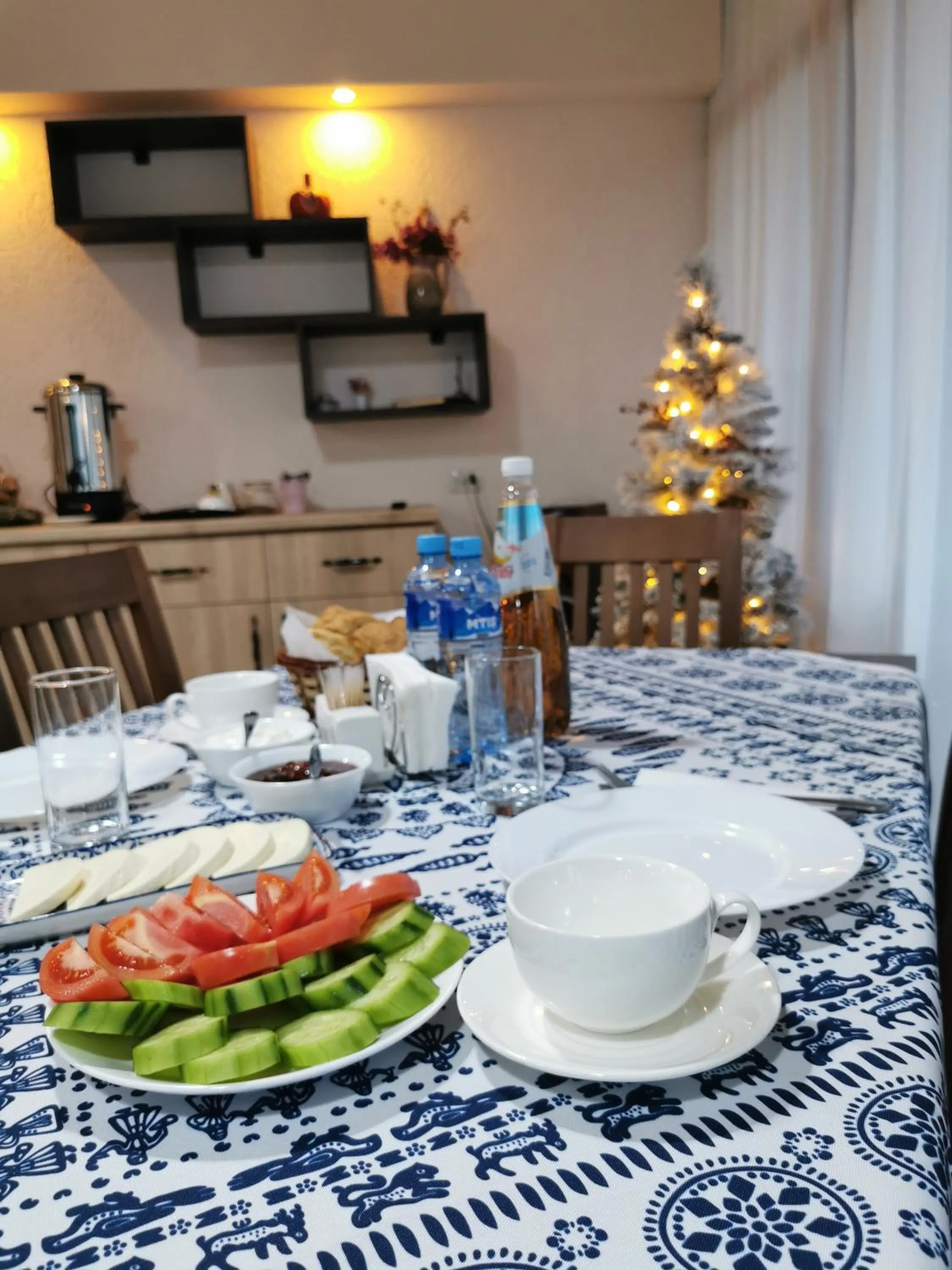 Breakfast in Chateau Ateni Cottages