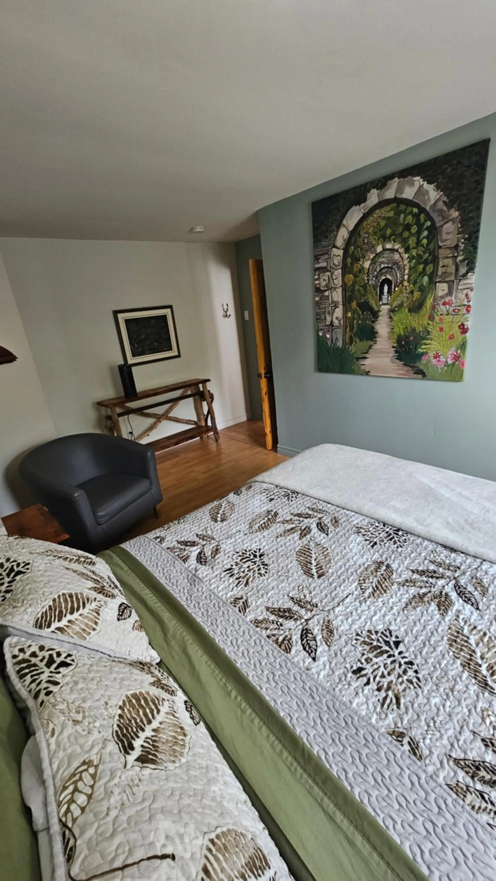 Bed in Séjour Flèche du fjord vue Saguenay Mont Valin