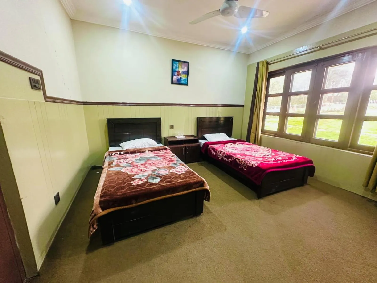 Photo of the whole room in The Yak Motel