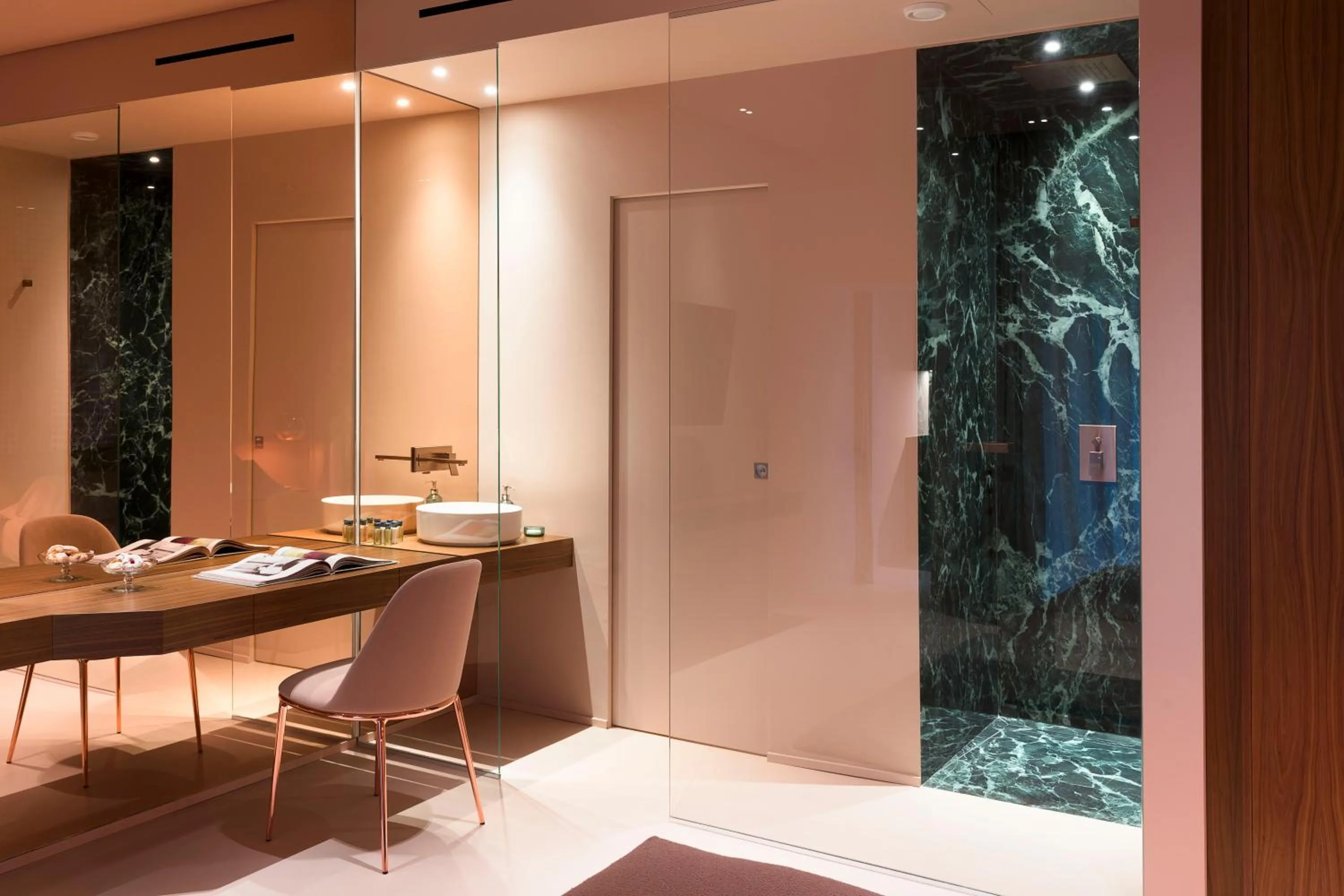 Shower in Taormina Infinity Suites