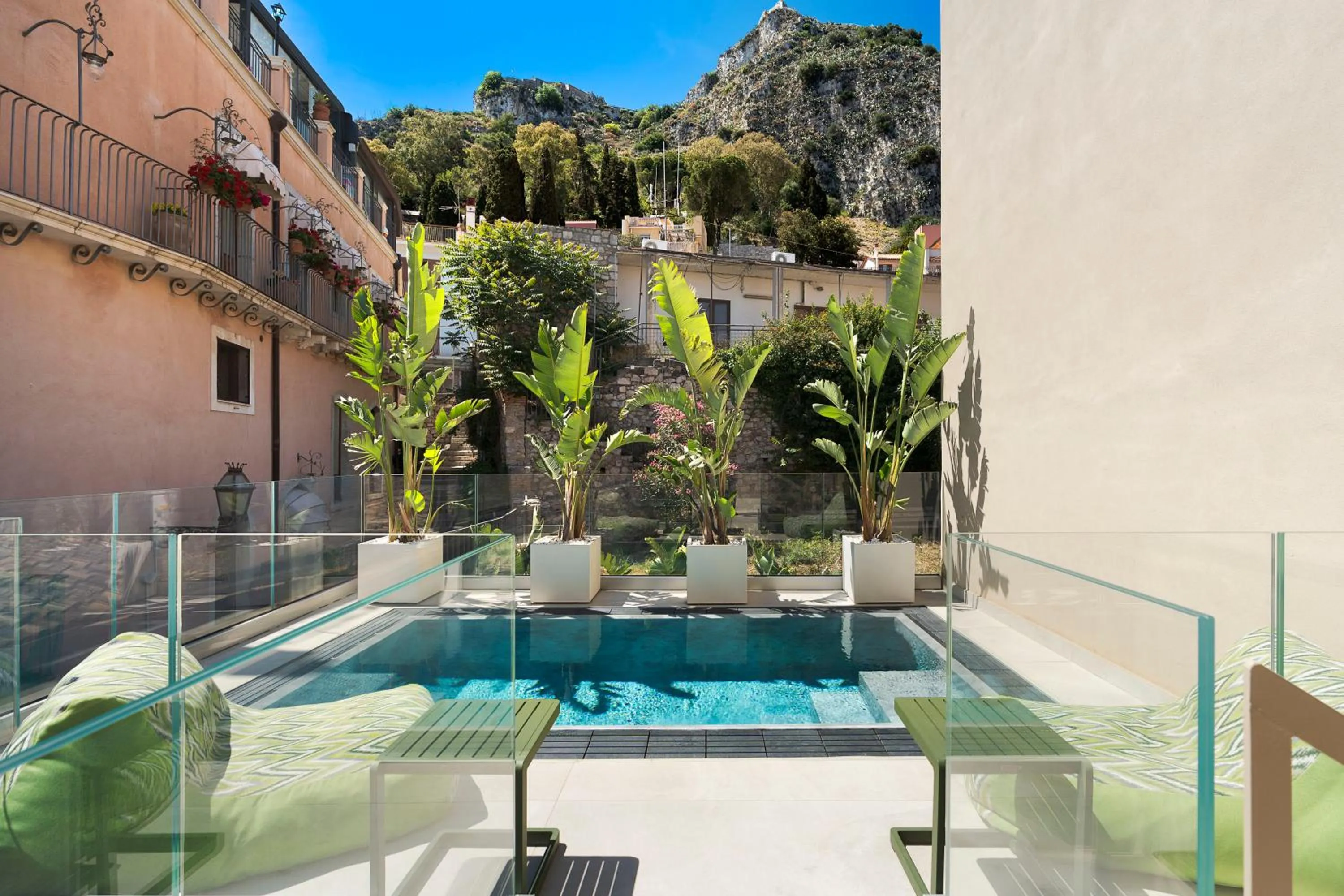 Swimming pool in Taormina Infinity Suites