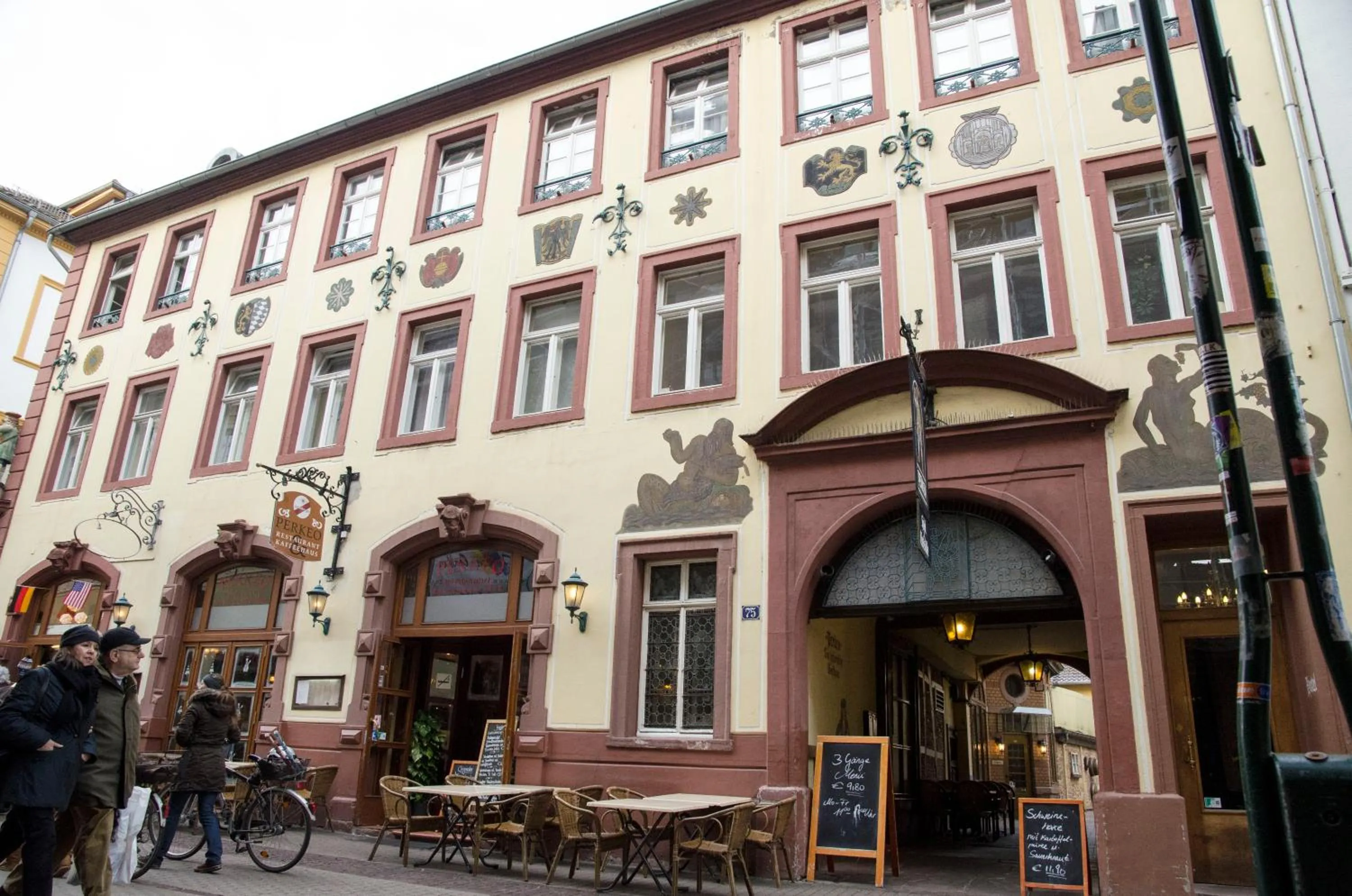 Facade/entrance in Hotel Perkeo
