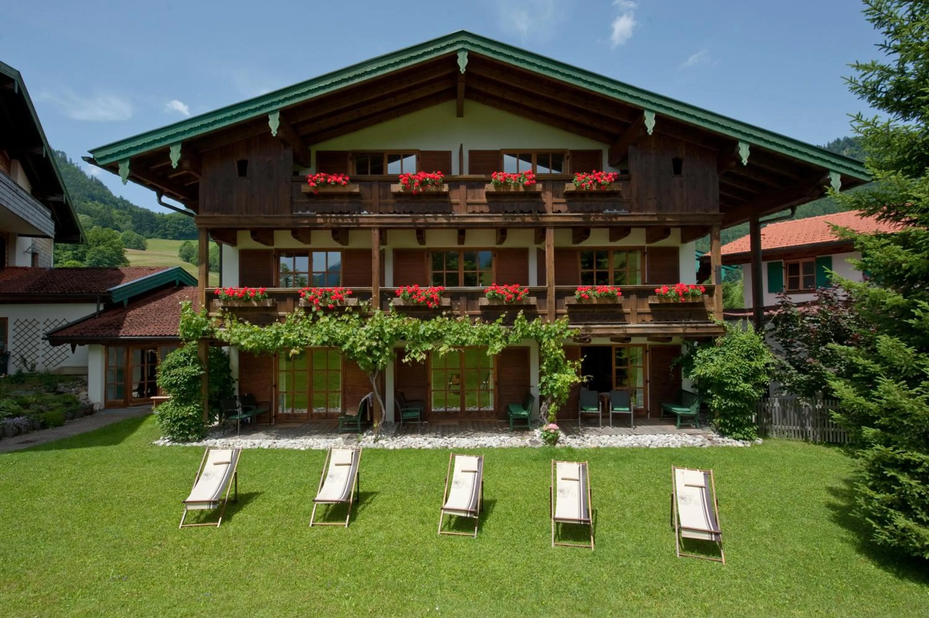Facade/entrance in Landhotel Maiergschwendt inkl Chiemgaukarte