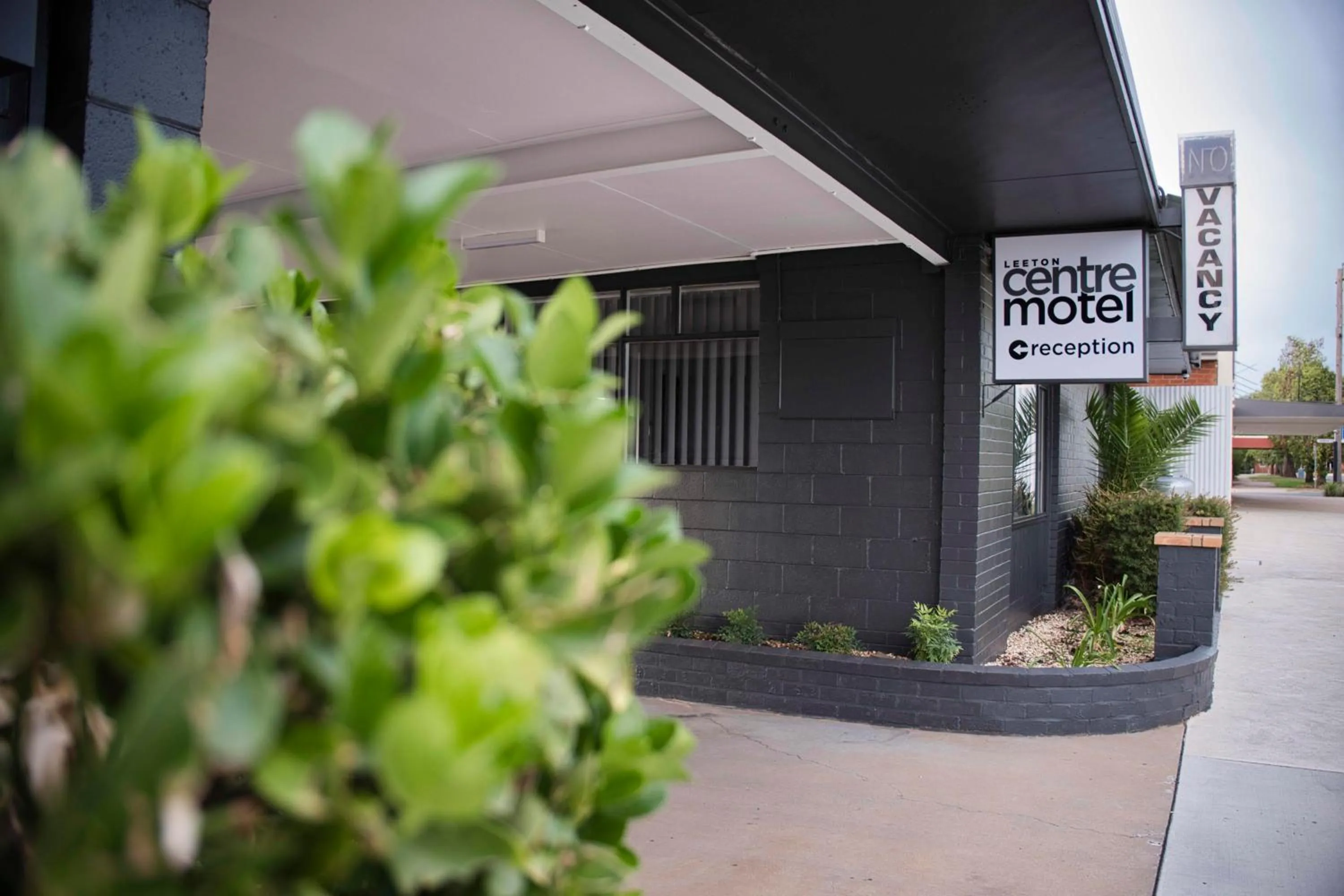 Property building in Leeton Centre Motel