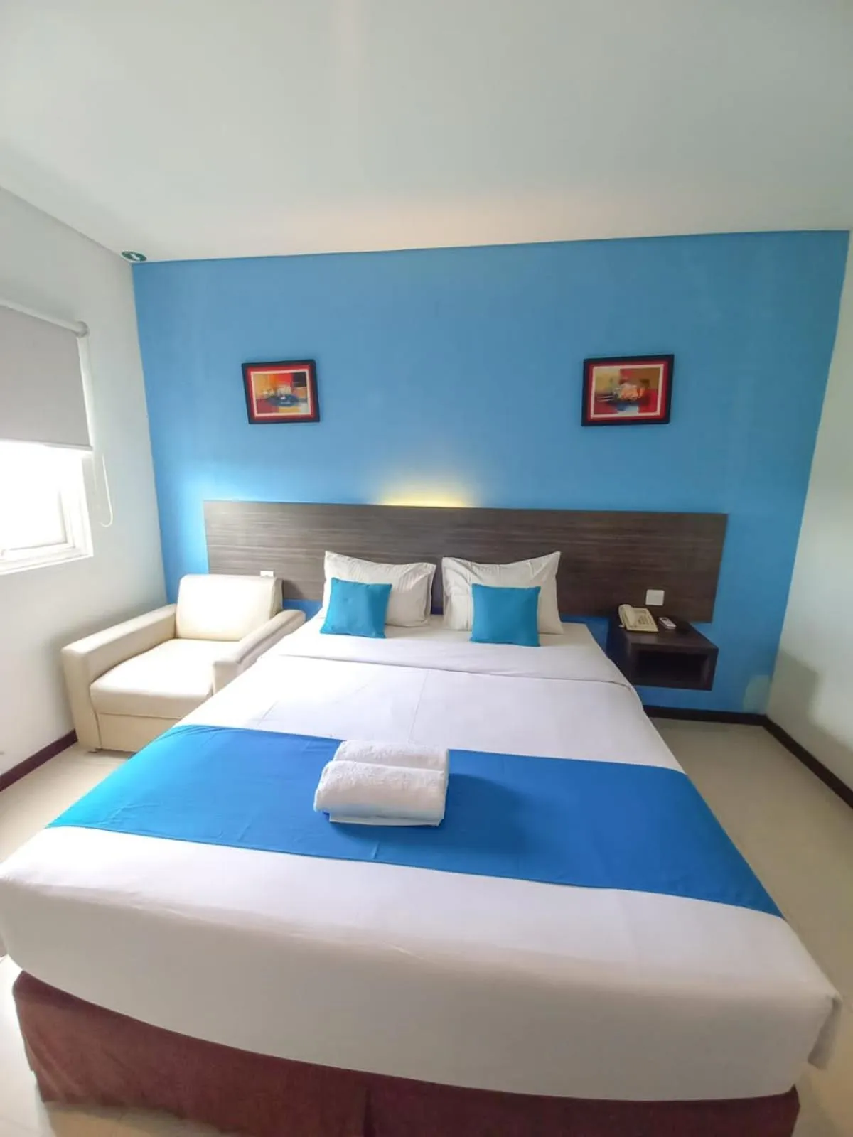 Photo of the whole room, Bed in Pratama Hotel & Convention Mataram